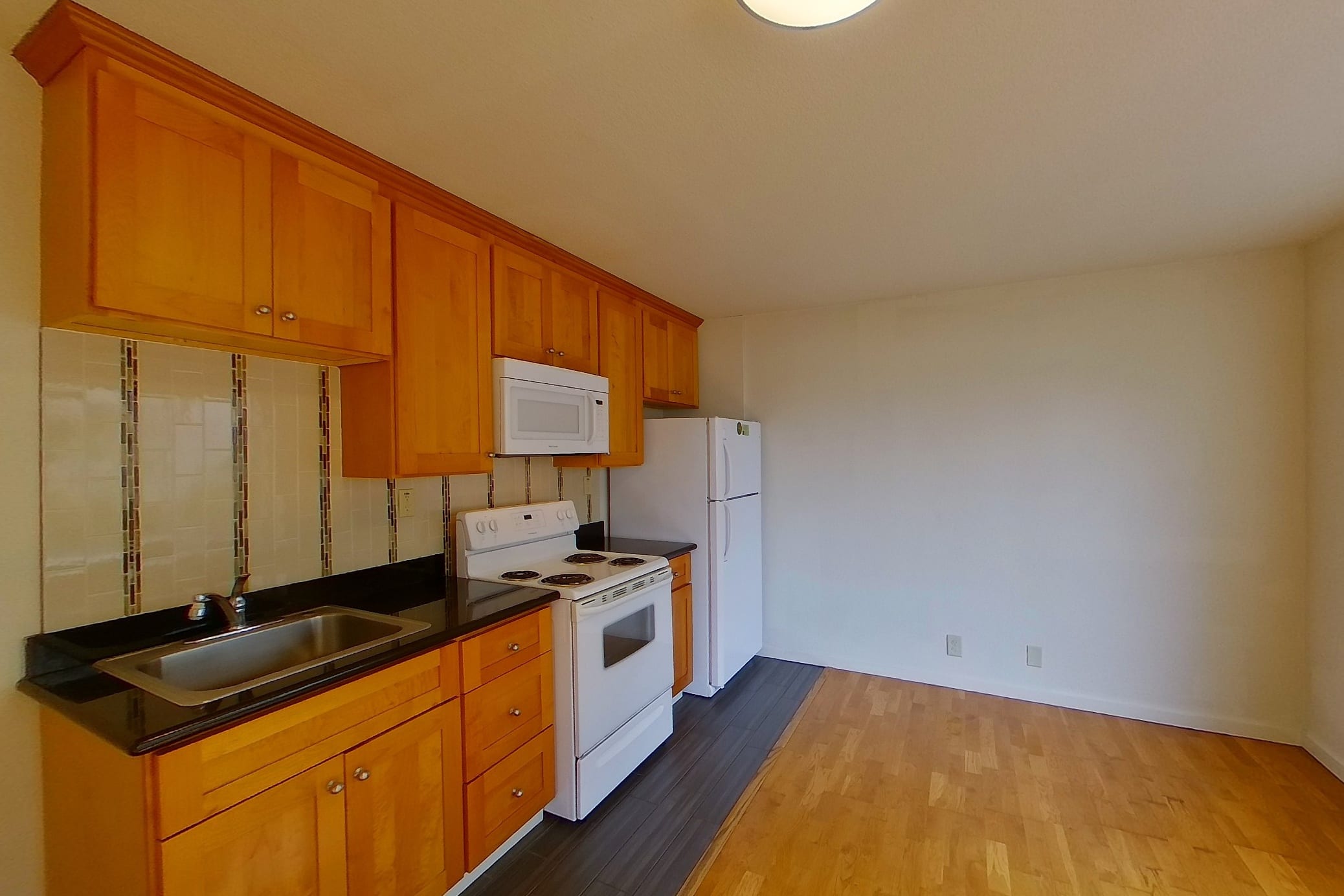 2610 Regent St. #106 — photo 2