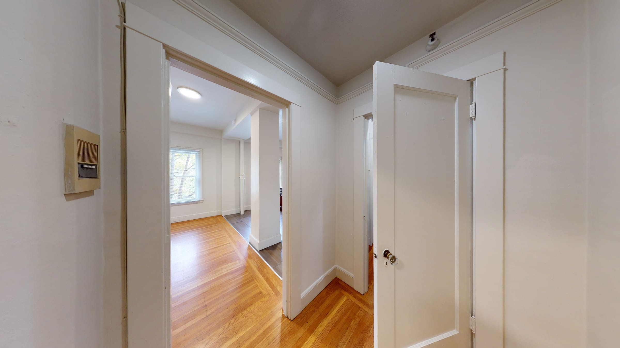 2322 Shattuck Ave #202 — photo 7