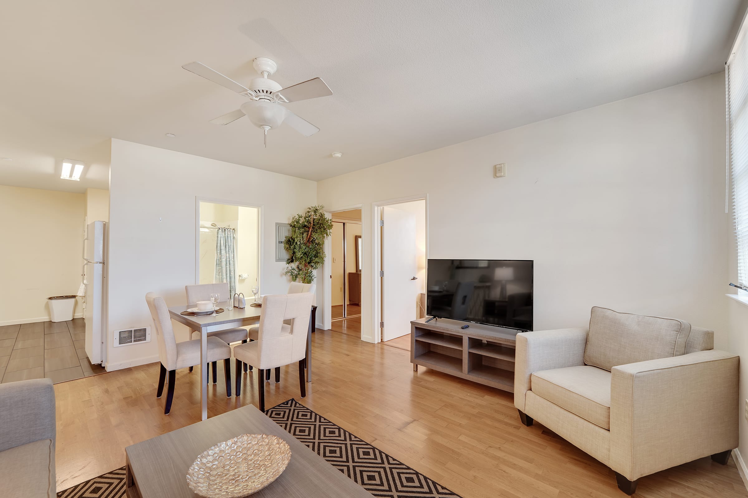 2616 Telegraph Avenue #204 — photo 4
