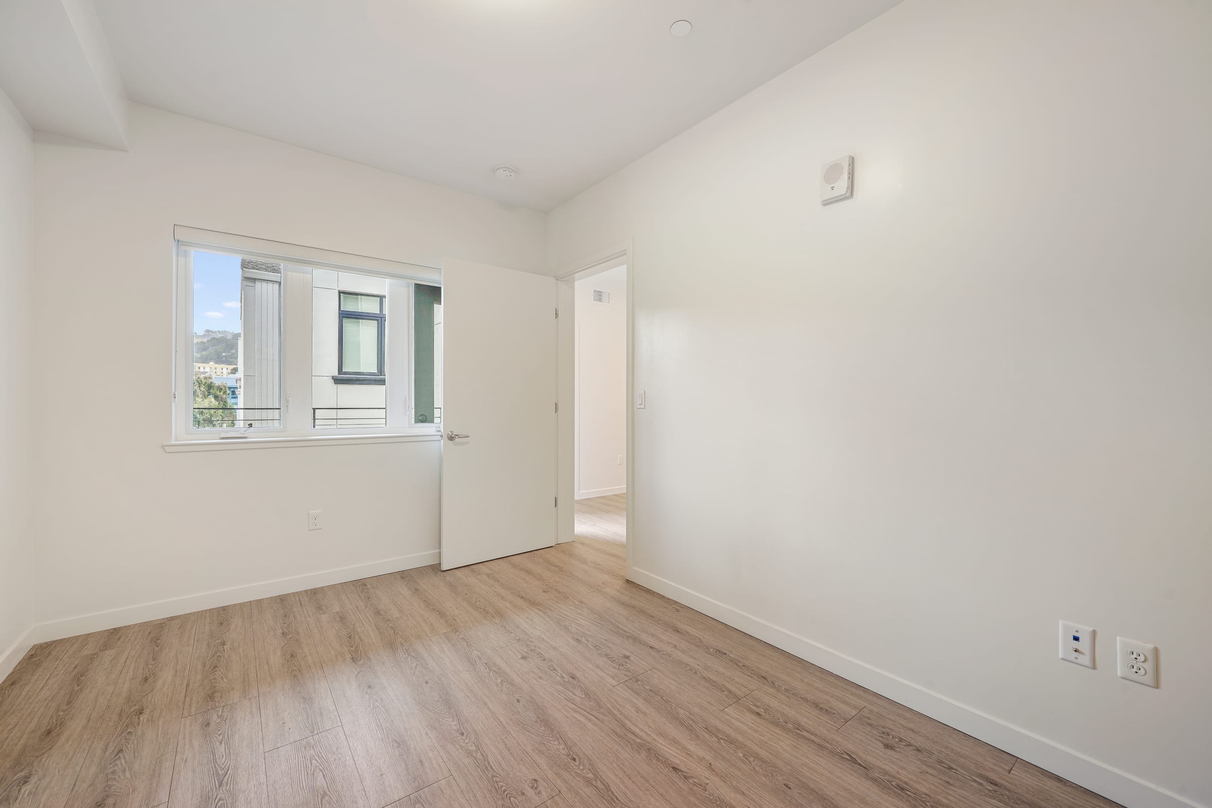 2124 Bancroft Way #504 — photo 7