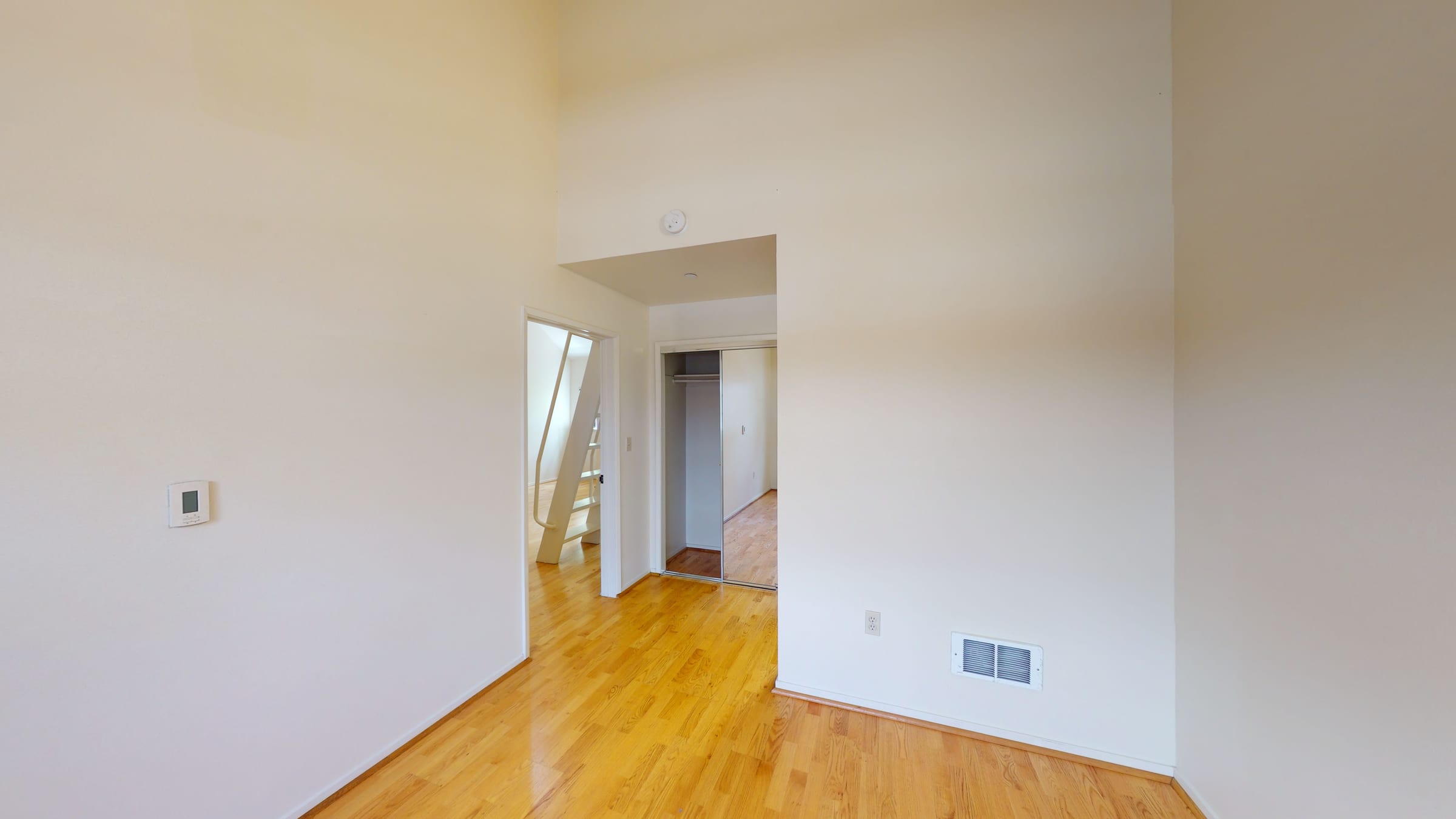 2616 Telegraph Ave #402 — photo 4
