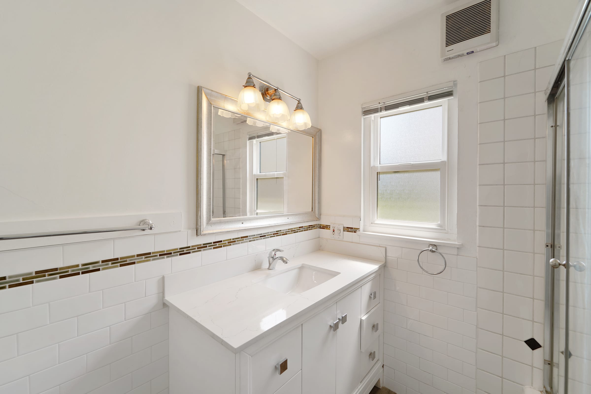 739 Jean st #C — photo 9