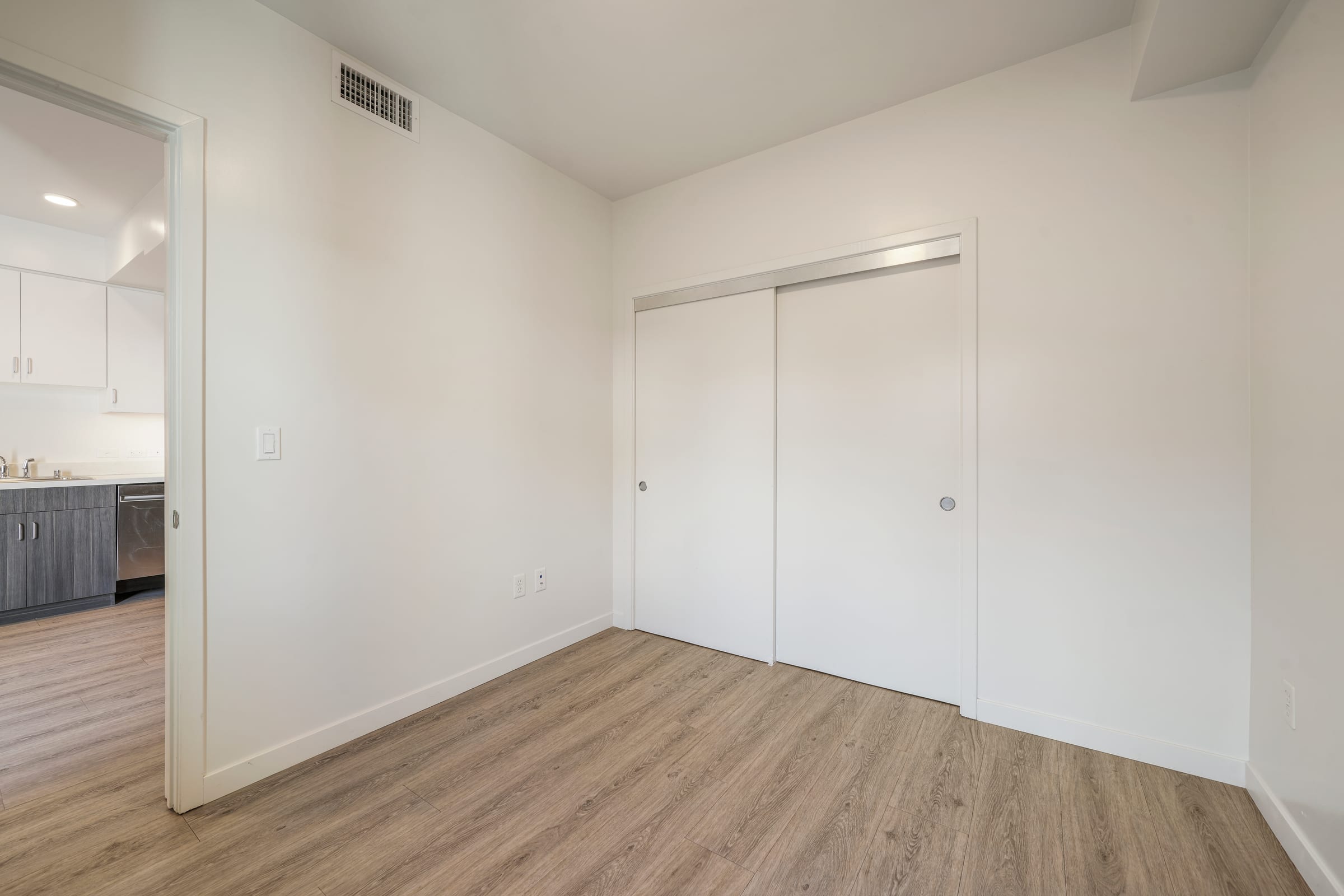 2124 Bancroft Way #402 — photo 14