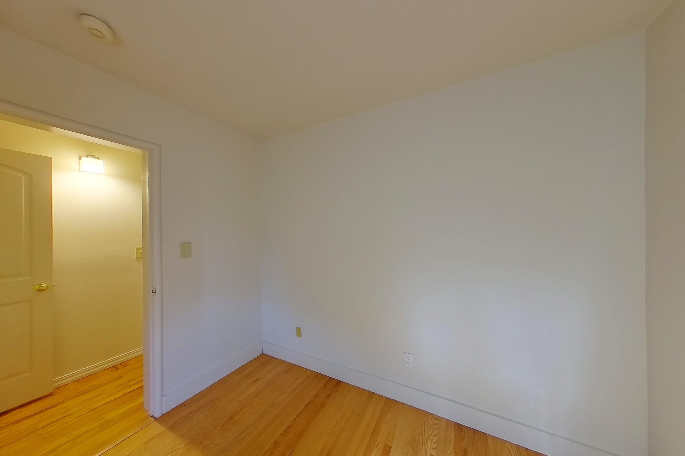 2732 Benvenue Ave #1 — photo 9