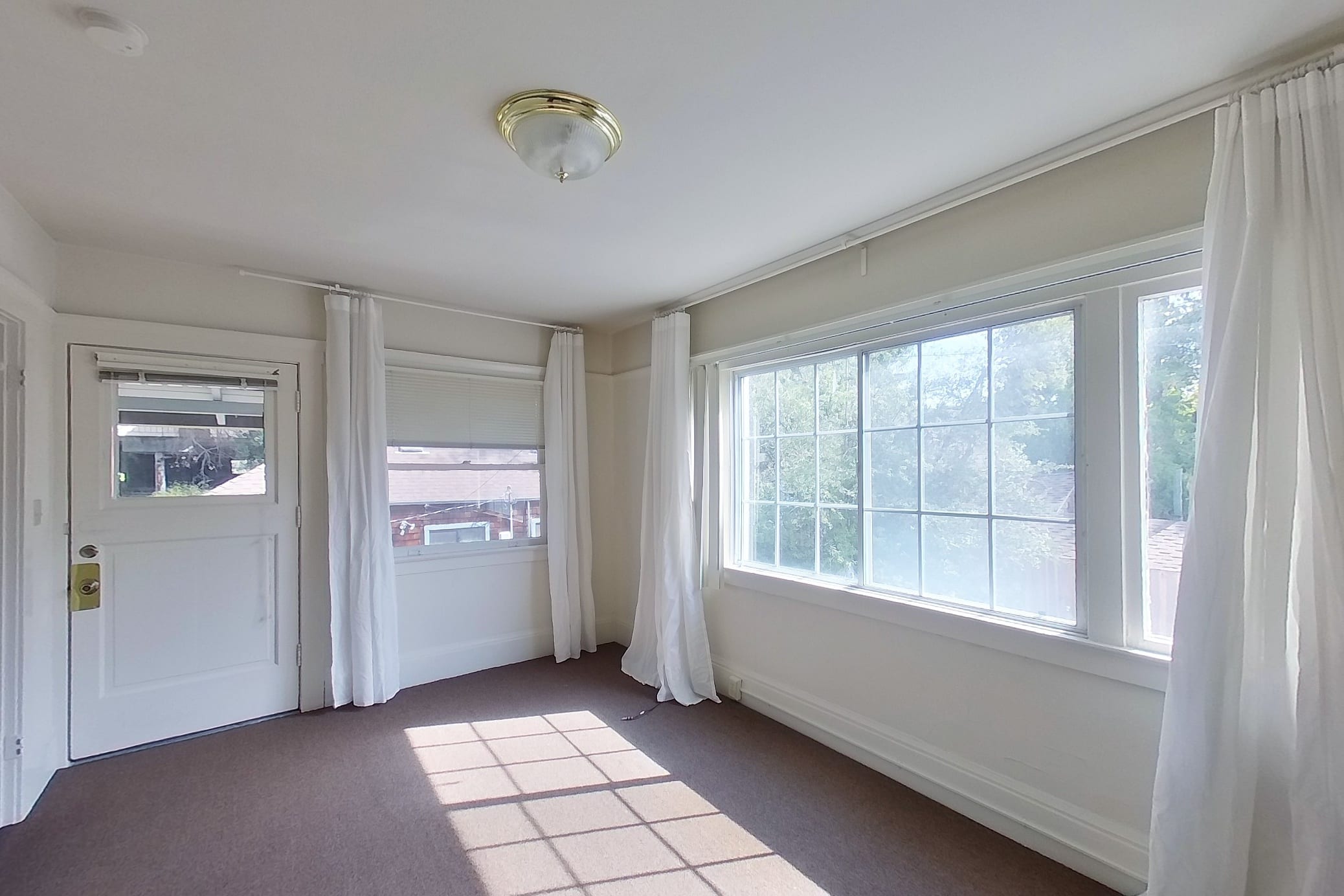 2545 Benvenue Ave #D — photo 7