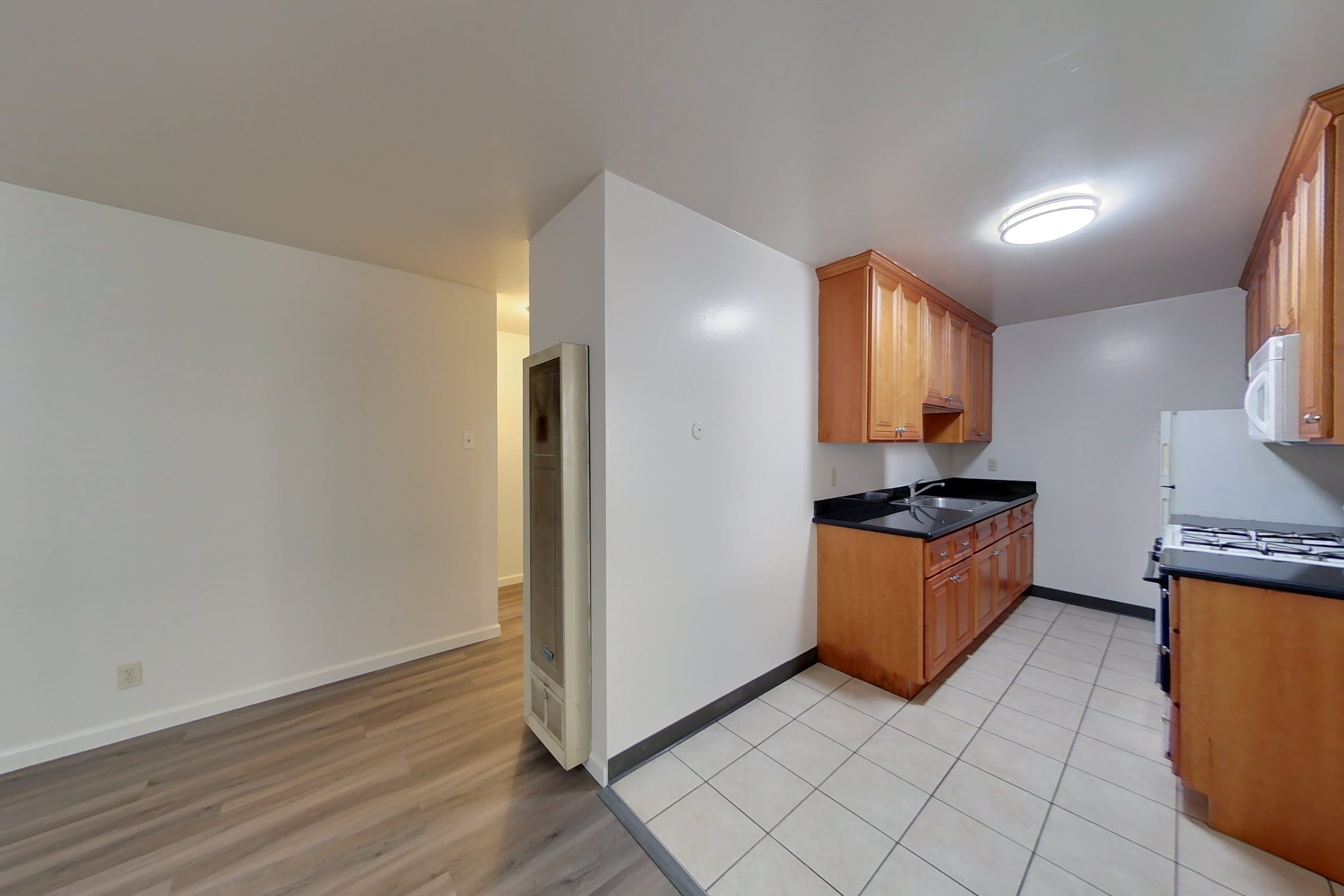 2025 Francisco St #C — photo 2