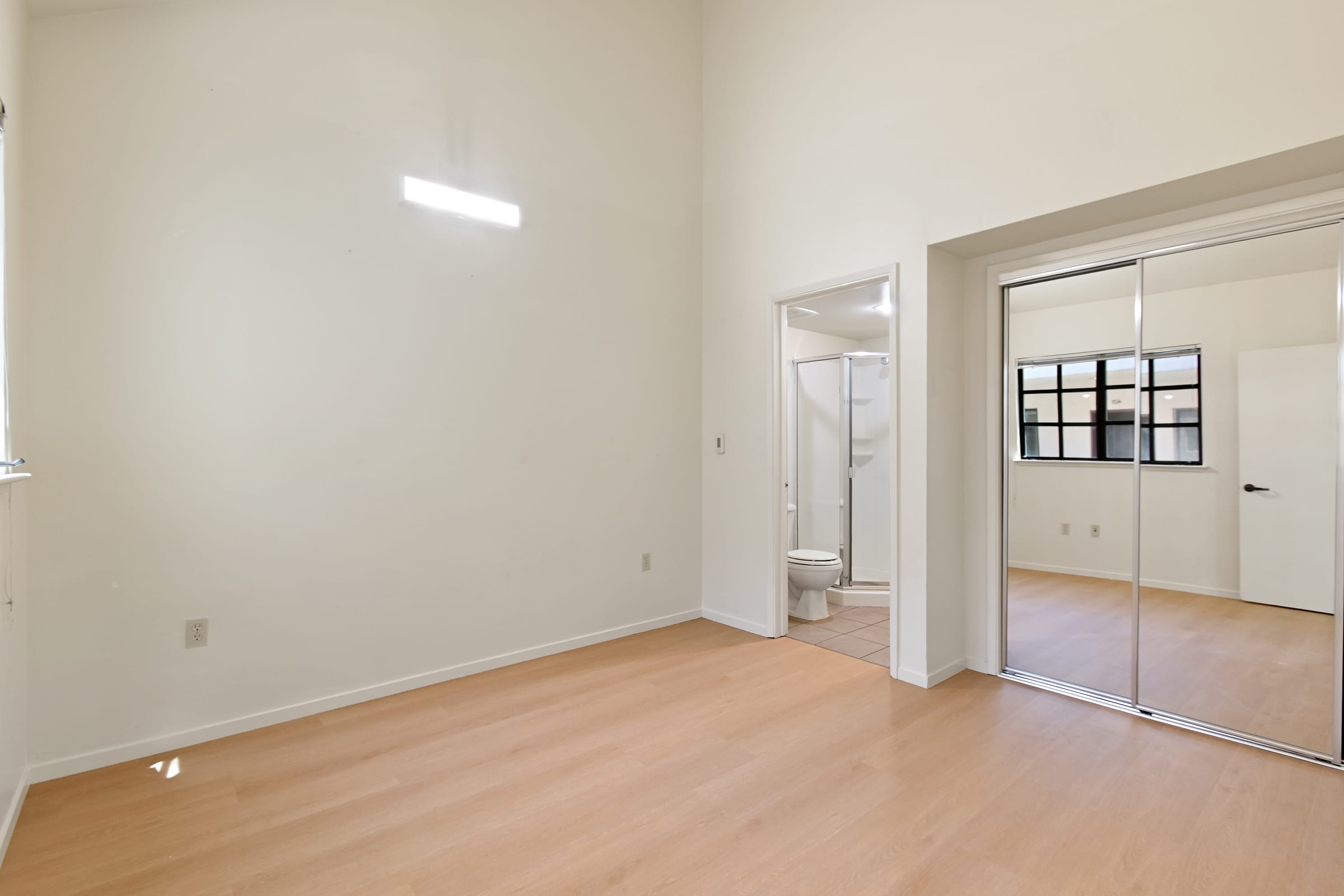 2616 Telegraph Ave #406 — photo 9