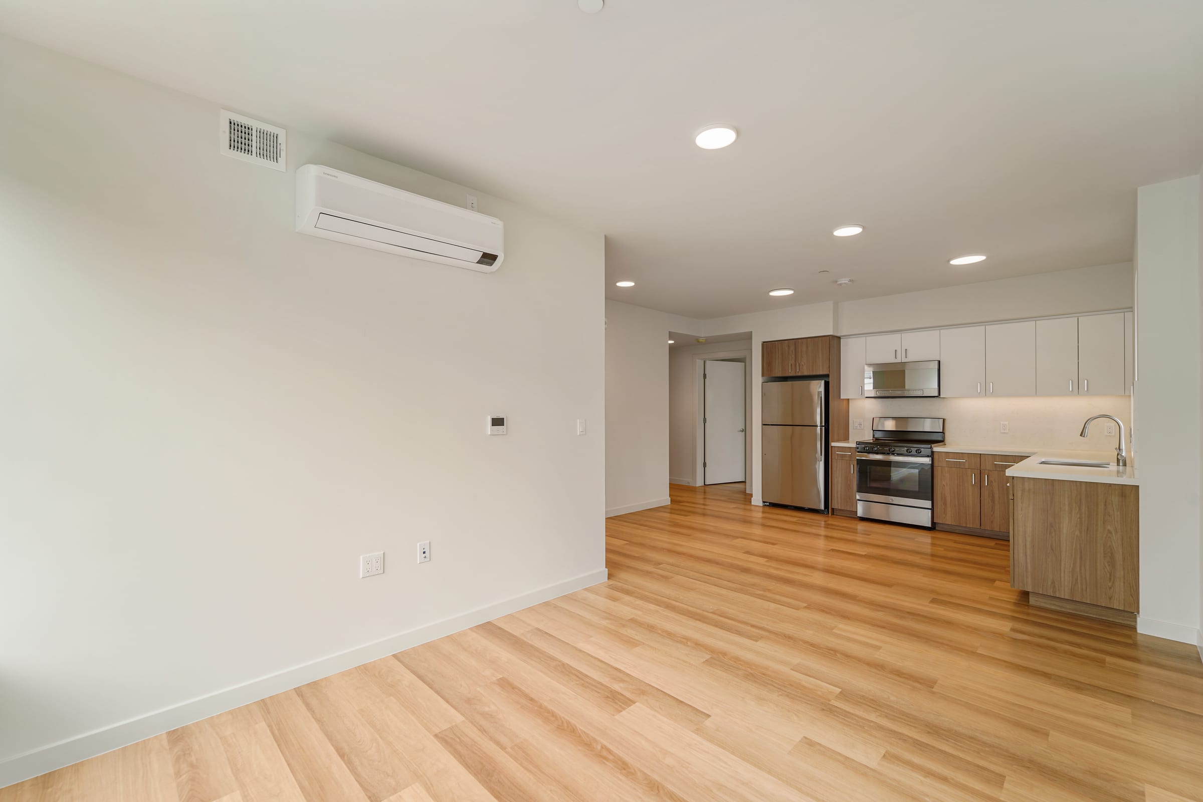 2028 Bancroft Way #407 — photo 7