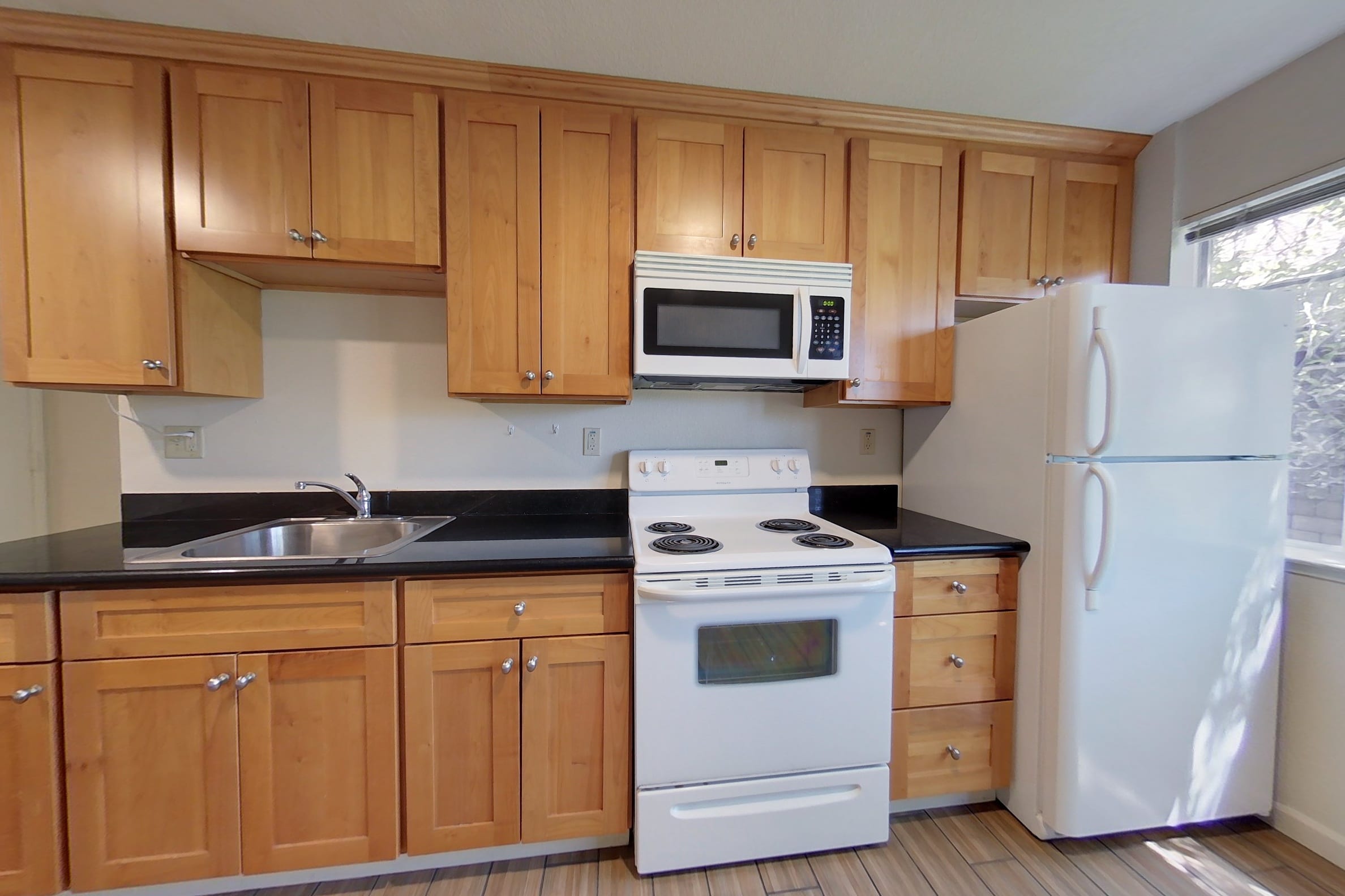 2610 Regent St. #202 — photo 2