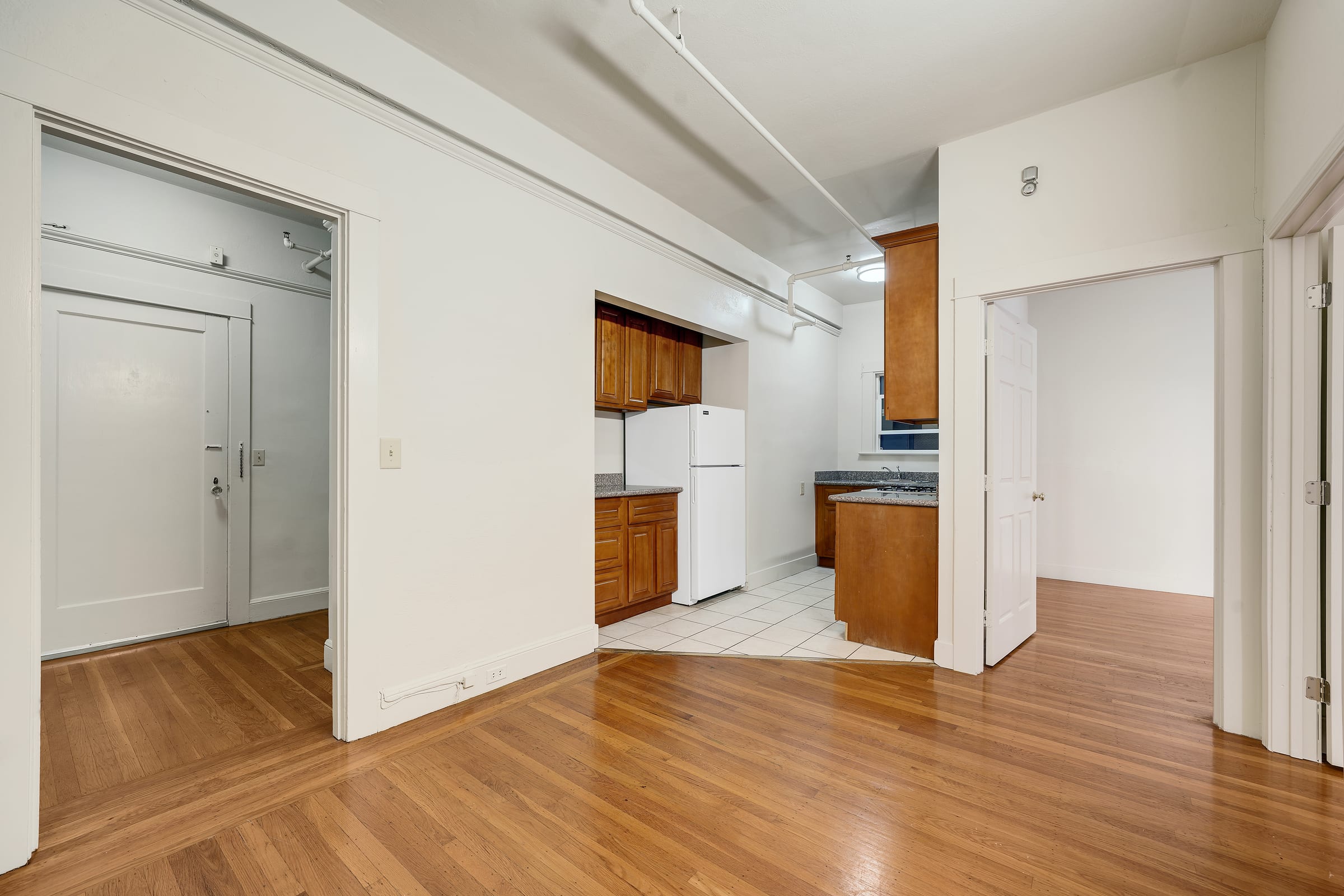 2322 Shattuck Ave. #216 — photo 4