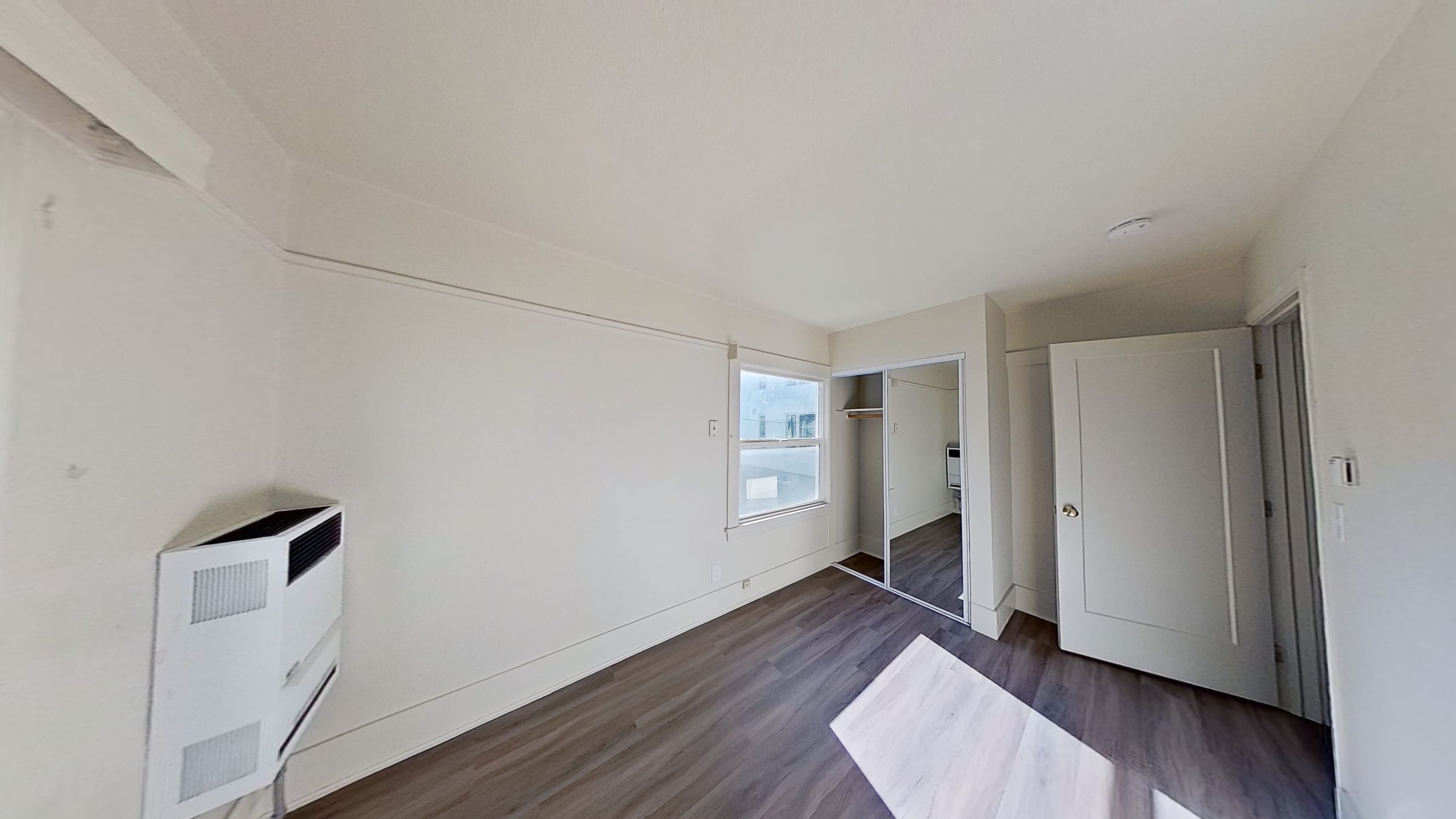 2030 Bancroft #4 — photo 12