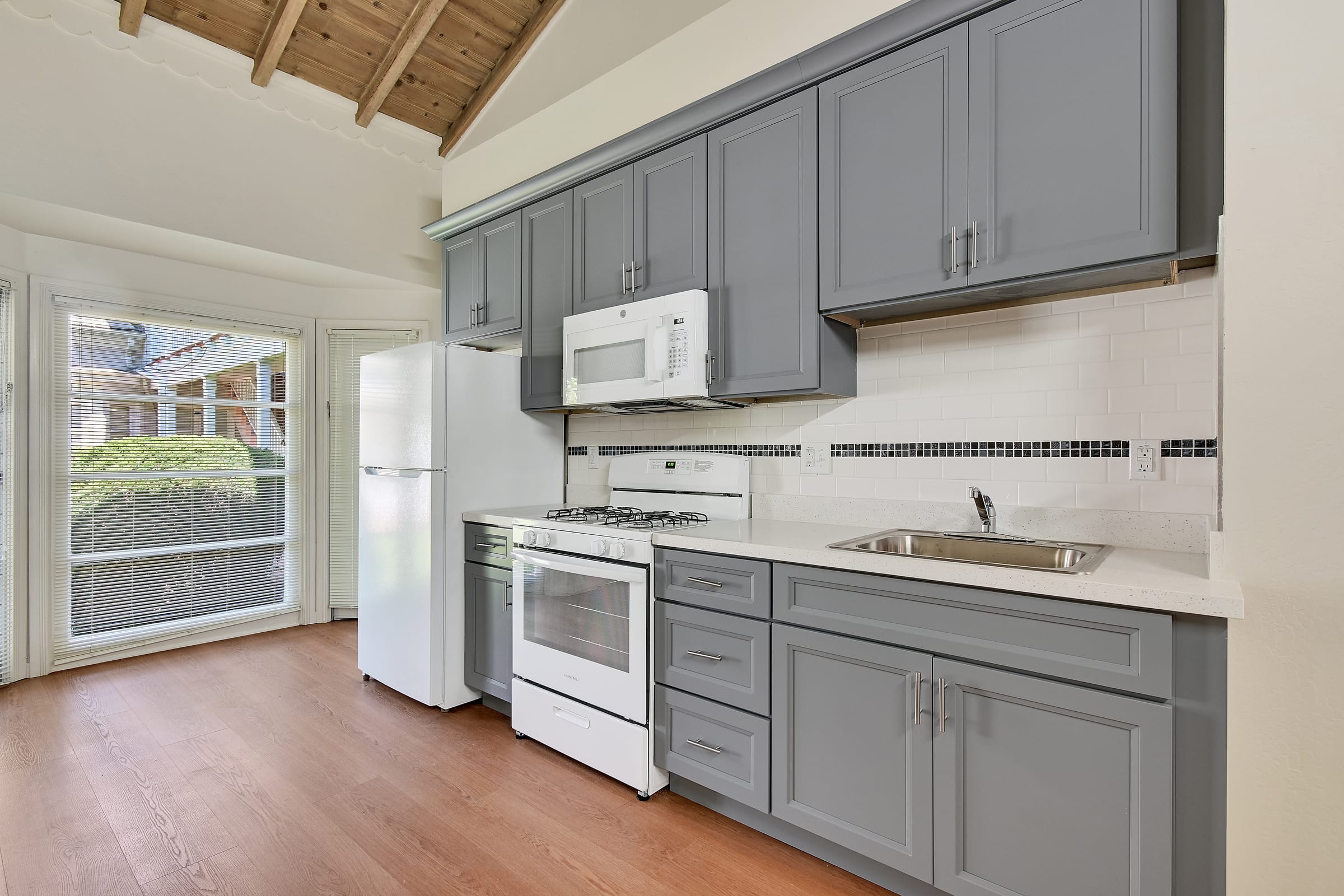 2412 Ellsworth St #1 — photo 6