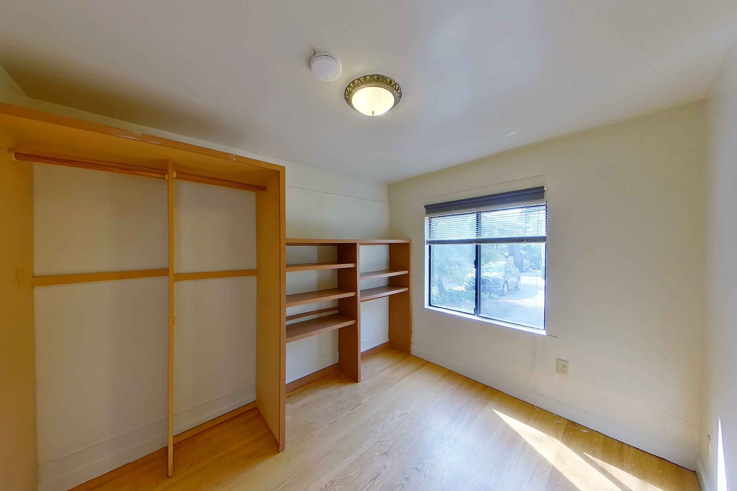 2545 Benvenue Ave #B — photo 7