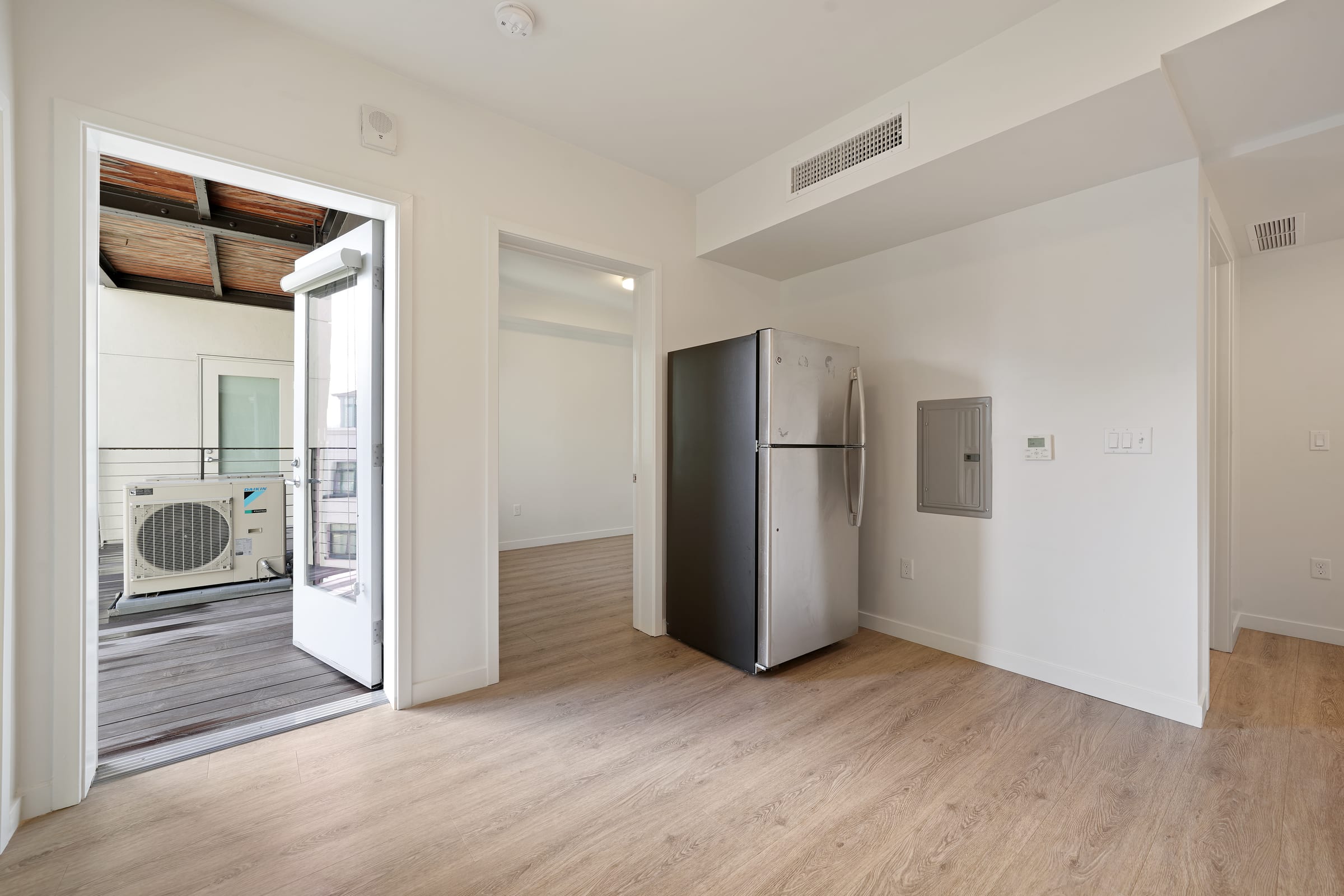 2124 Bancroft Way #507 — photo 4