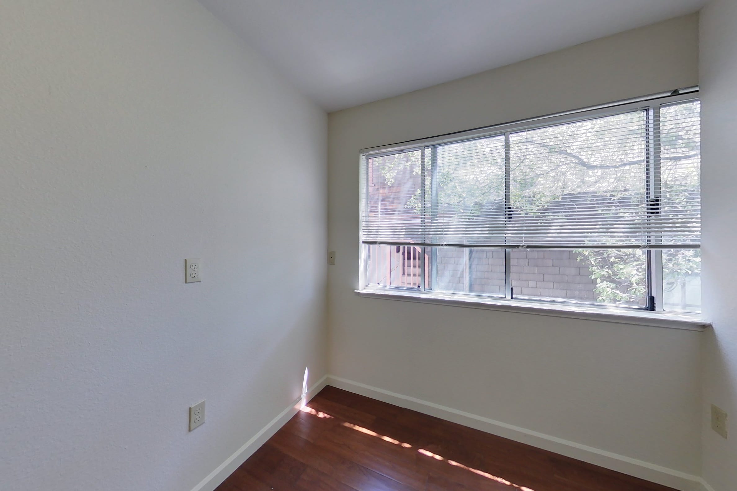2610 Regent St. #202 — photo 4