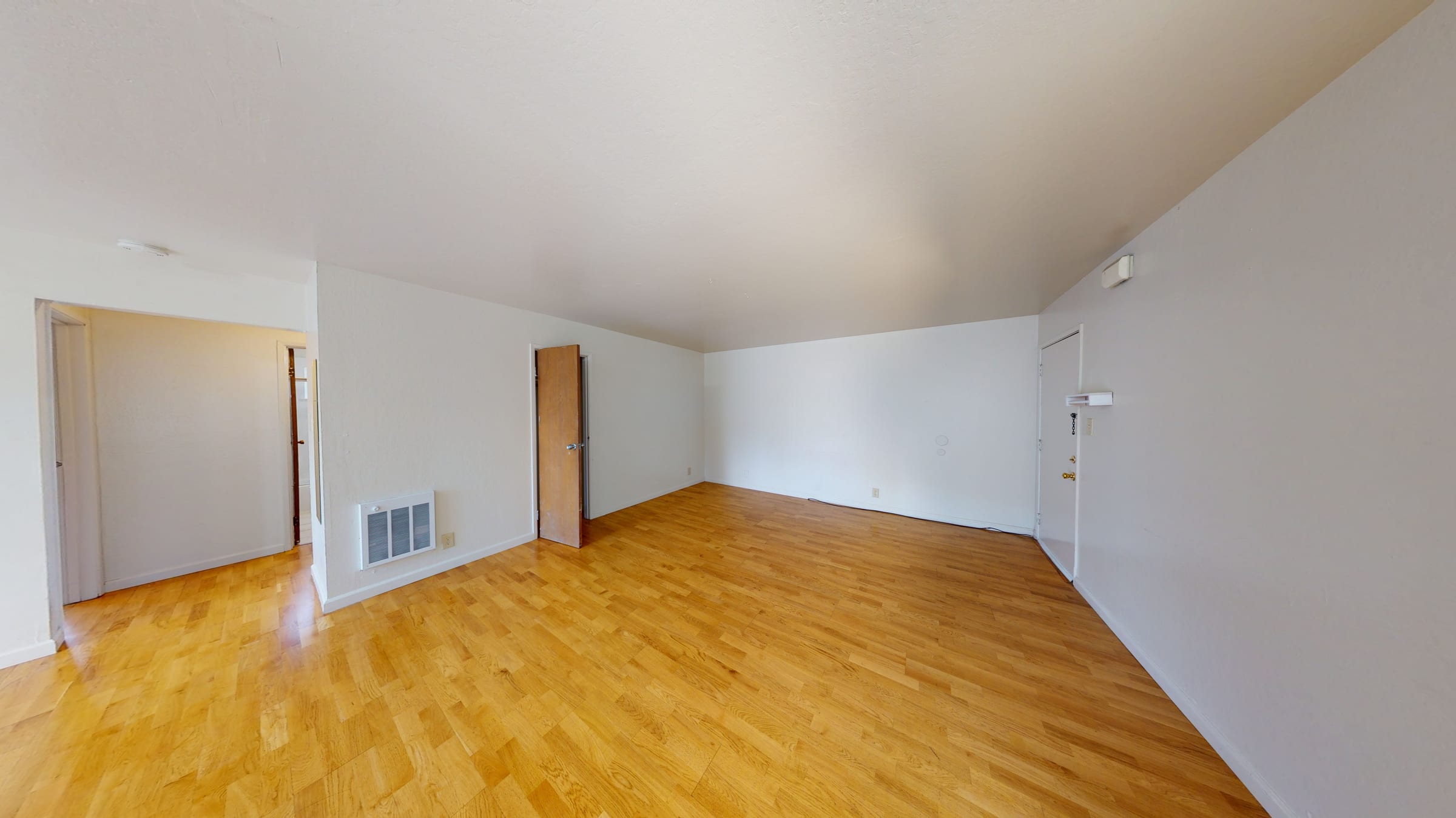 2540 Regent St #3 — photo 2