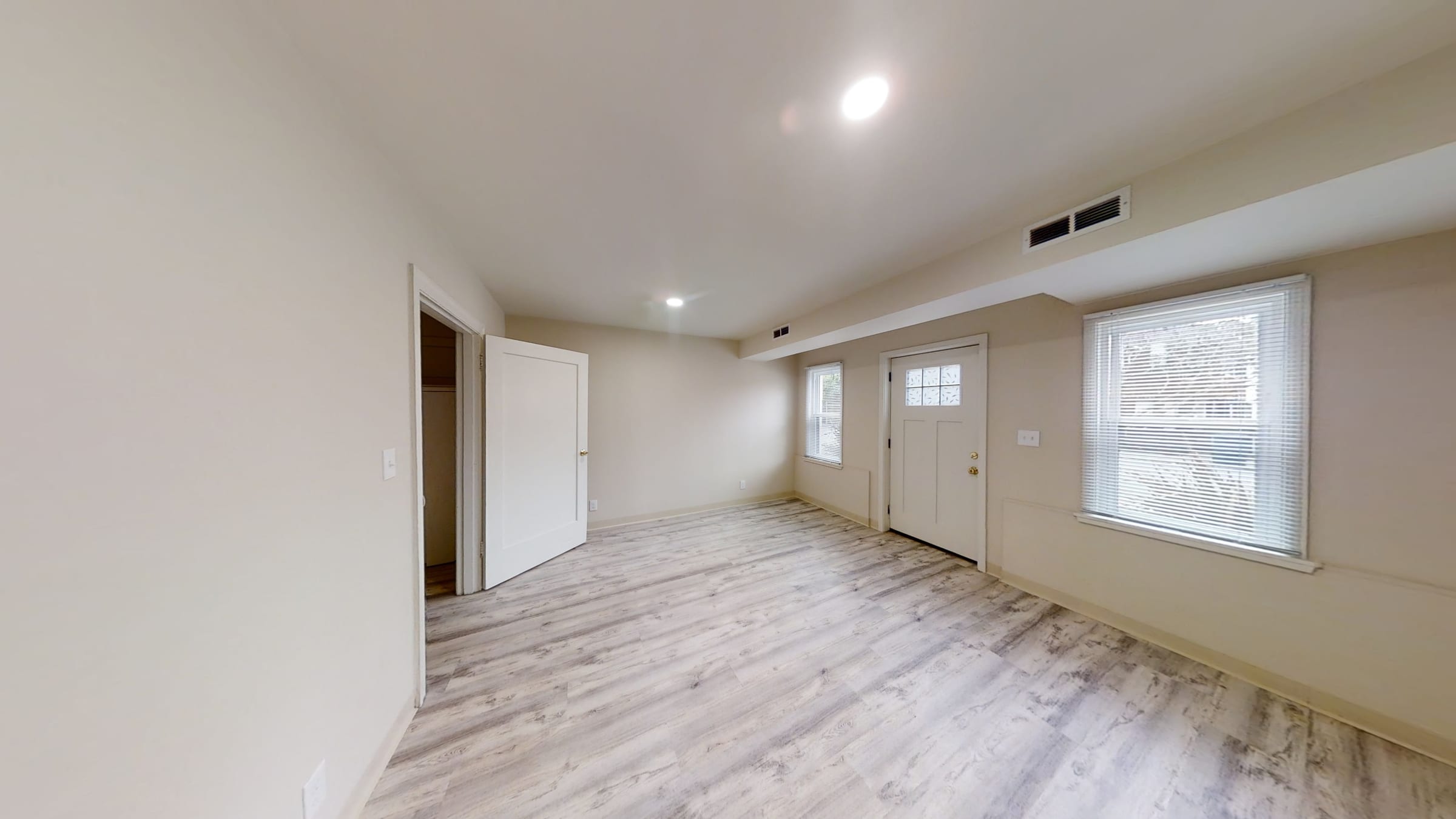 1799 Euclid Ave #30 — photo 3
