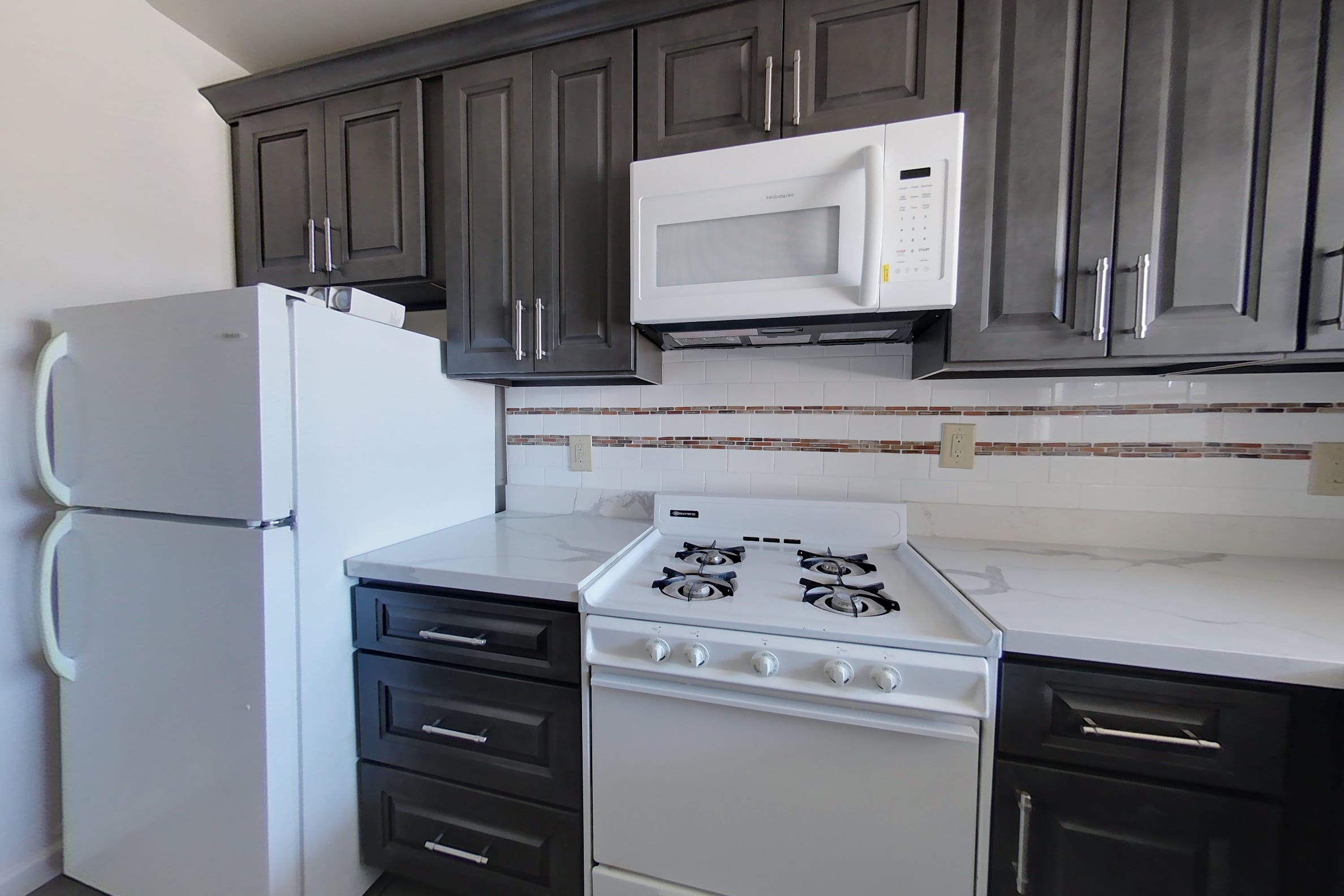 2412 Ellsworth St #12 — photo 6