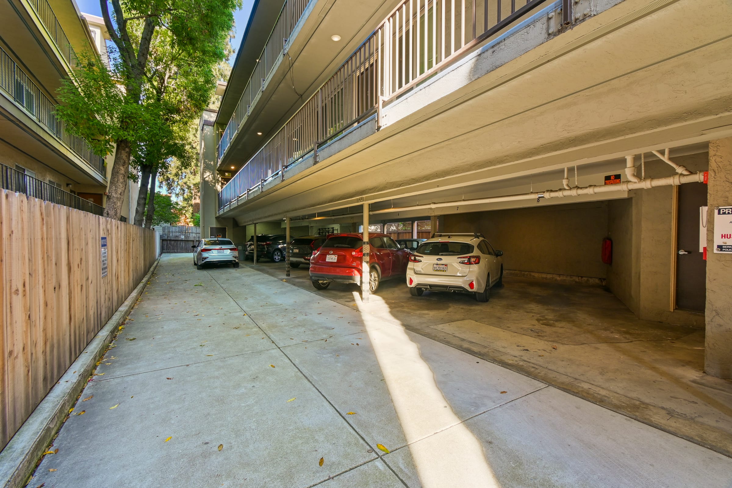 2025 Francisco St — photo 13