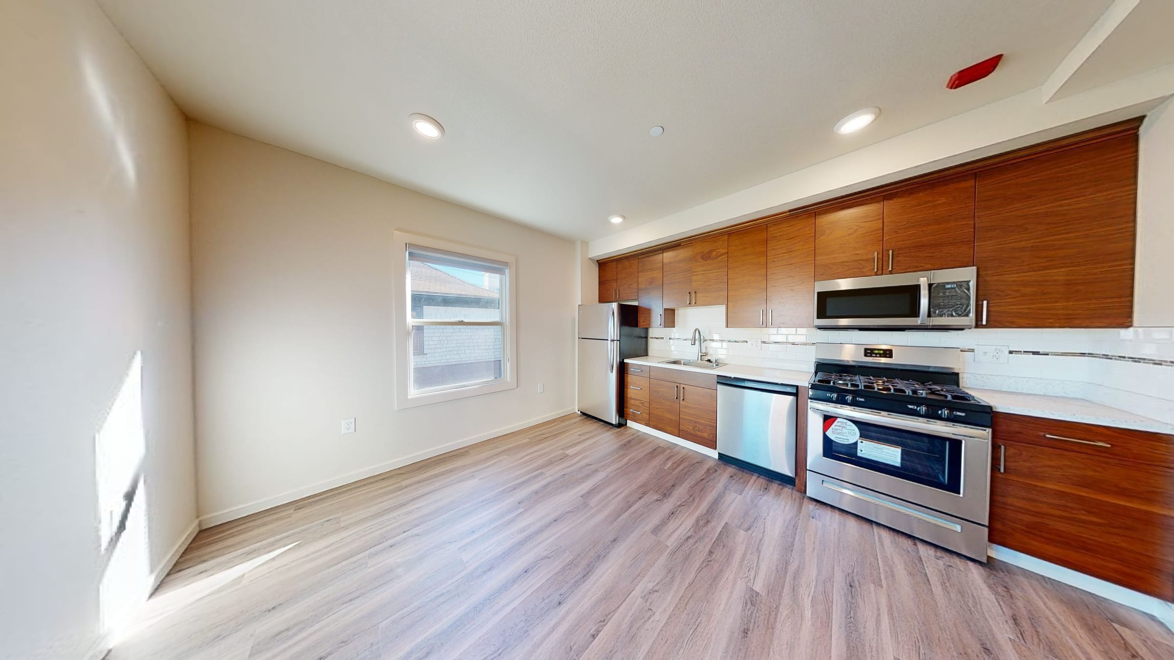 1942 Haste St #3 — photo 2