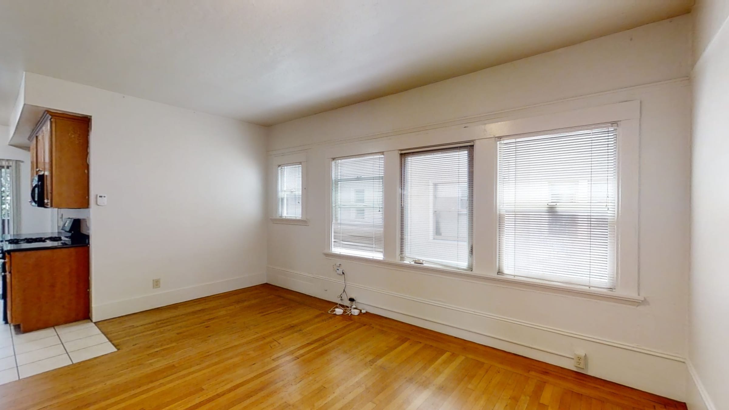 2817 Hillegass Ave — photo 6