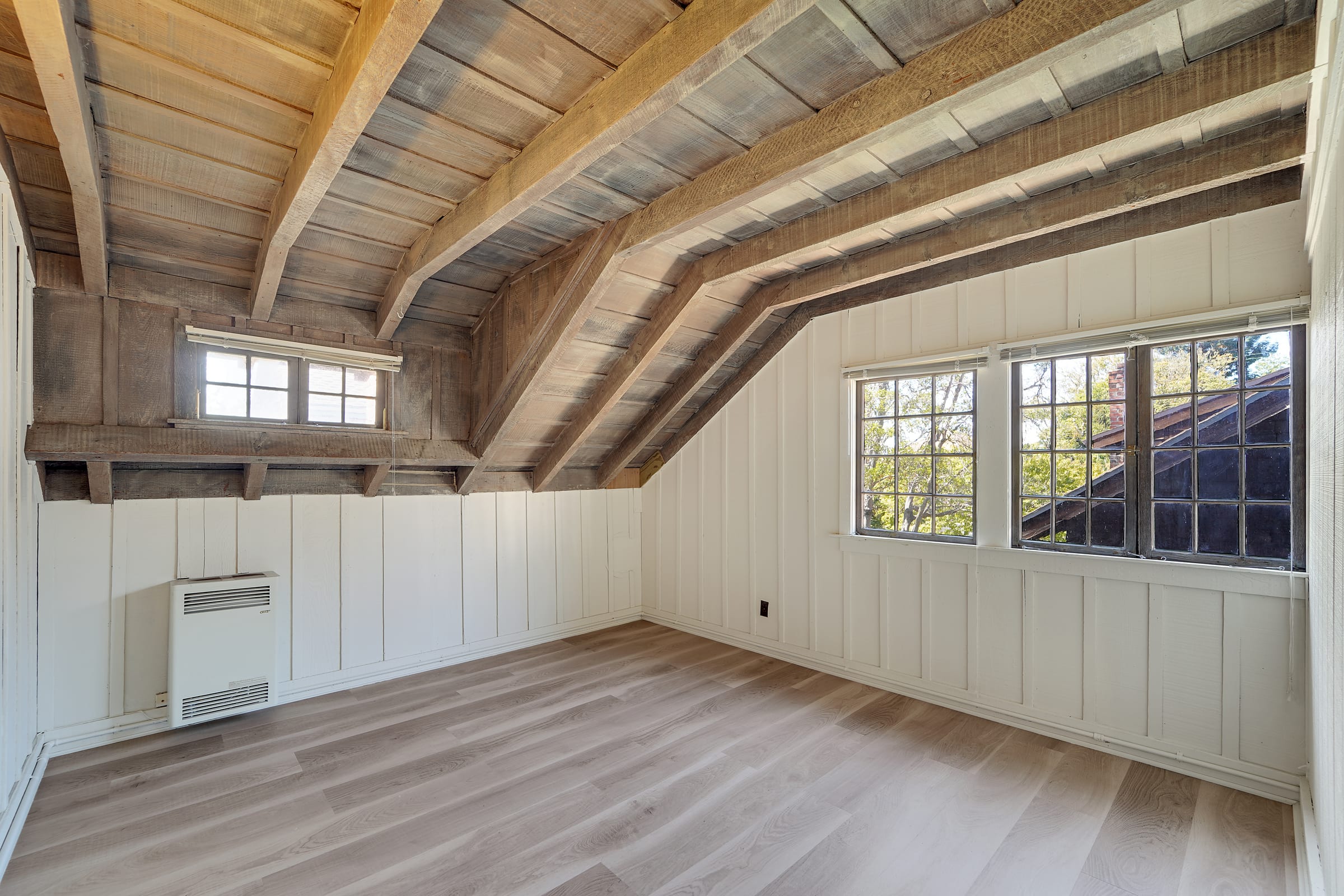 2551 Benvenue Ave #A — photo 10