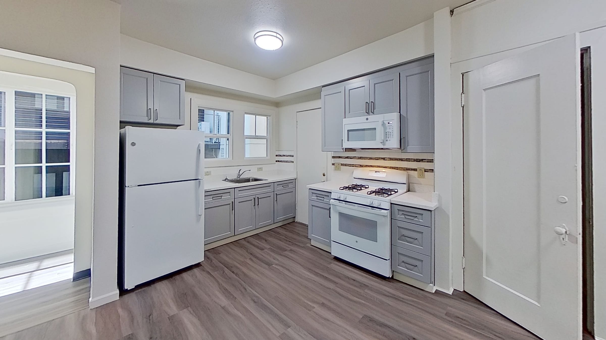 2126 Bancroft Way #4 — photo 21