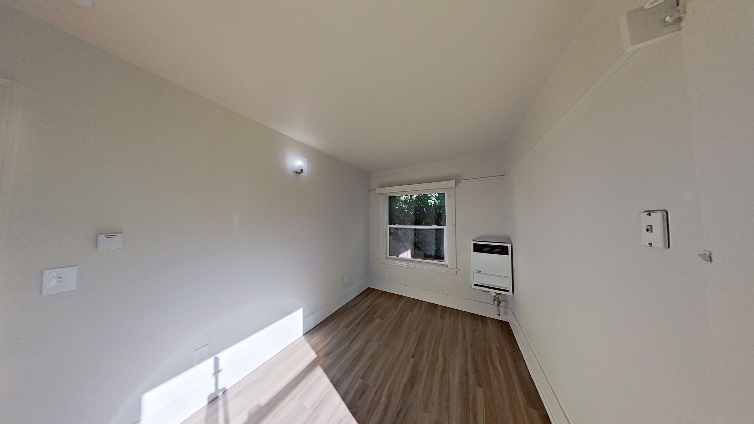 2030 Bancroft #4 — photo 14