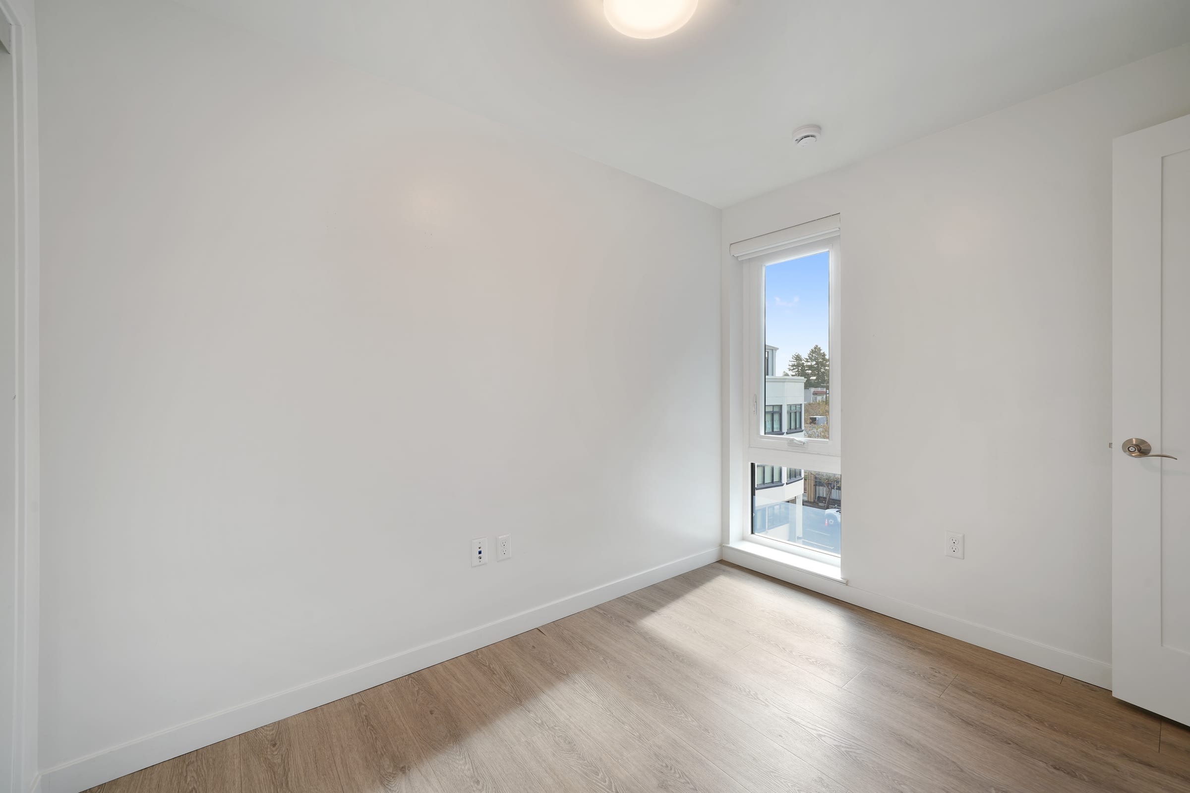 2124 Bancroft Way #507 — photo 11