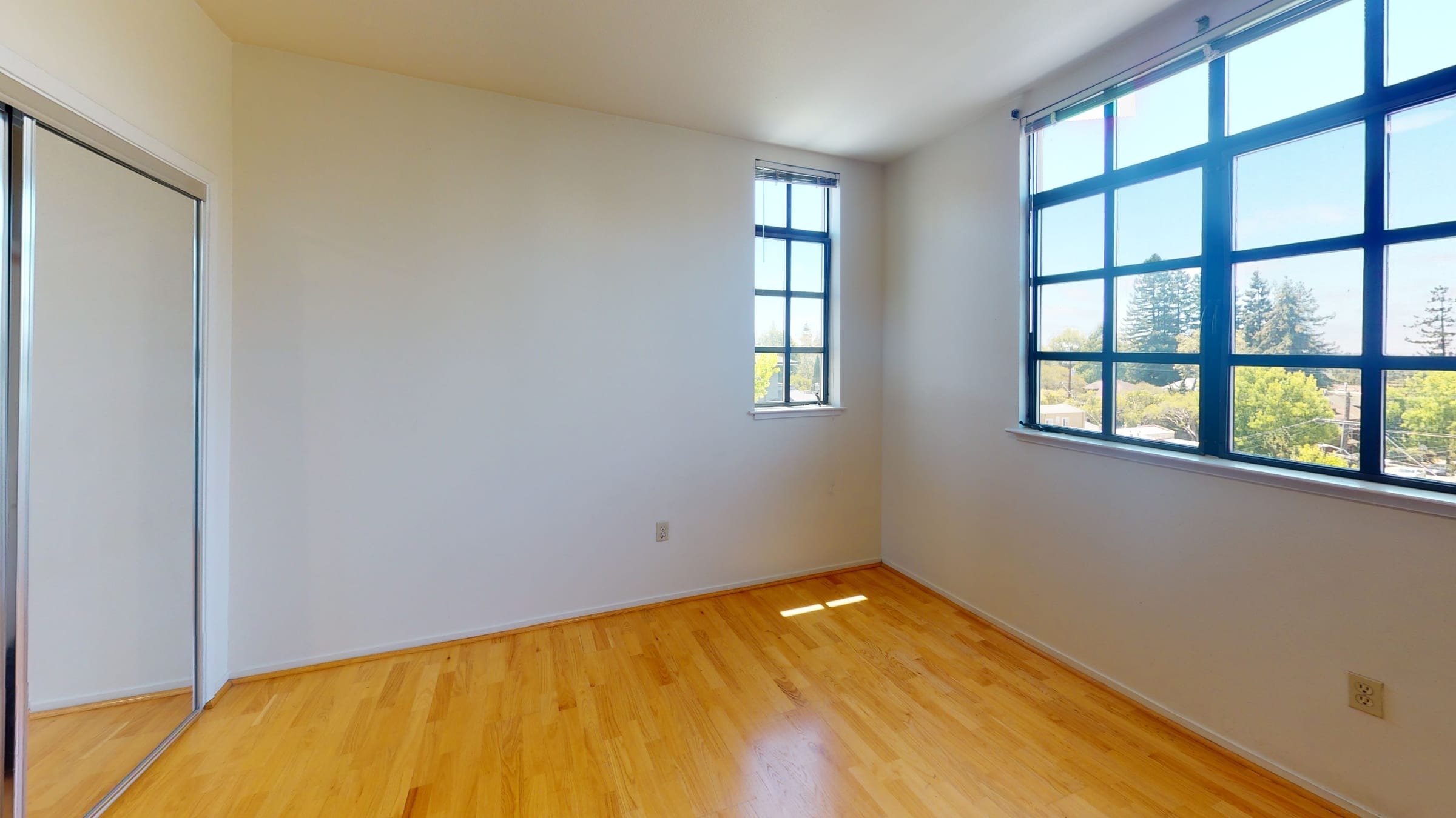 2616 Telegraph Ave #405 — photo 17