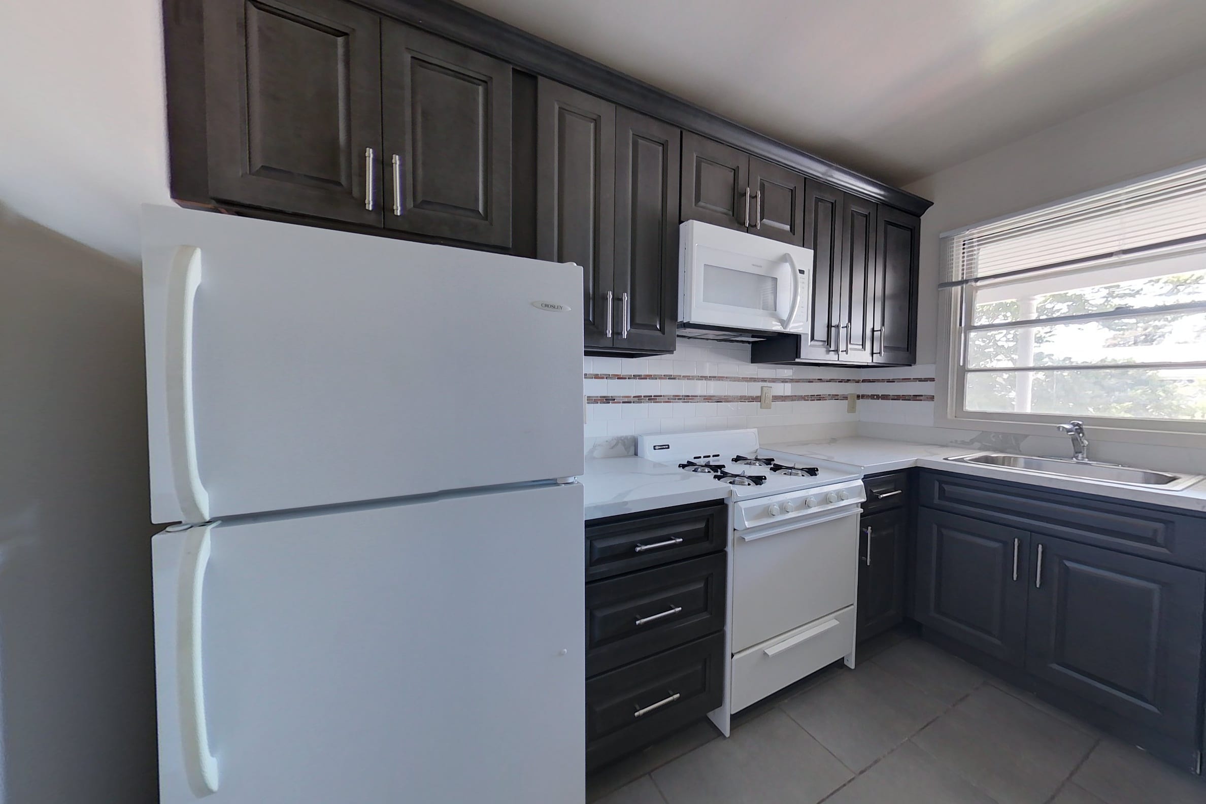 2412 Ellsworth St #12 — photo 5