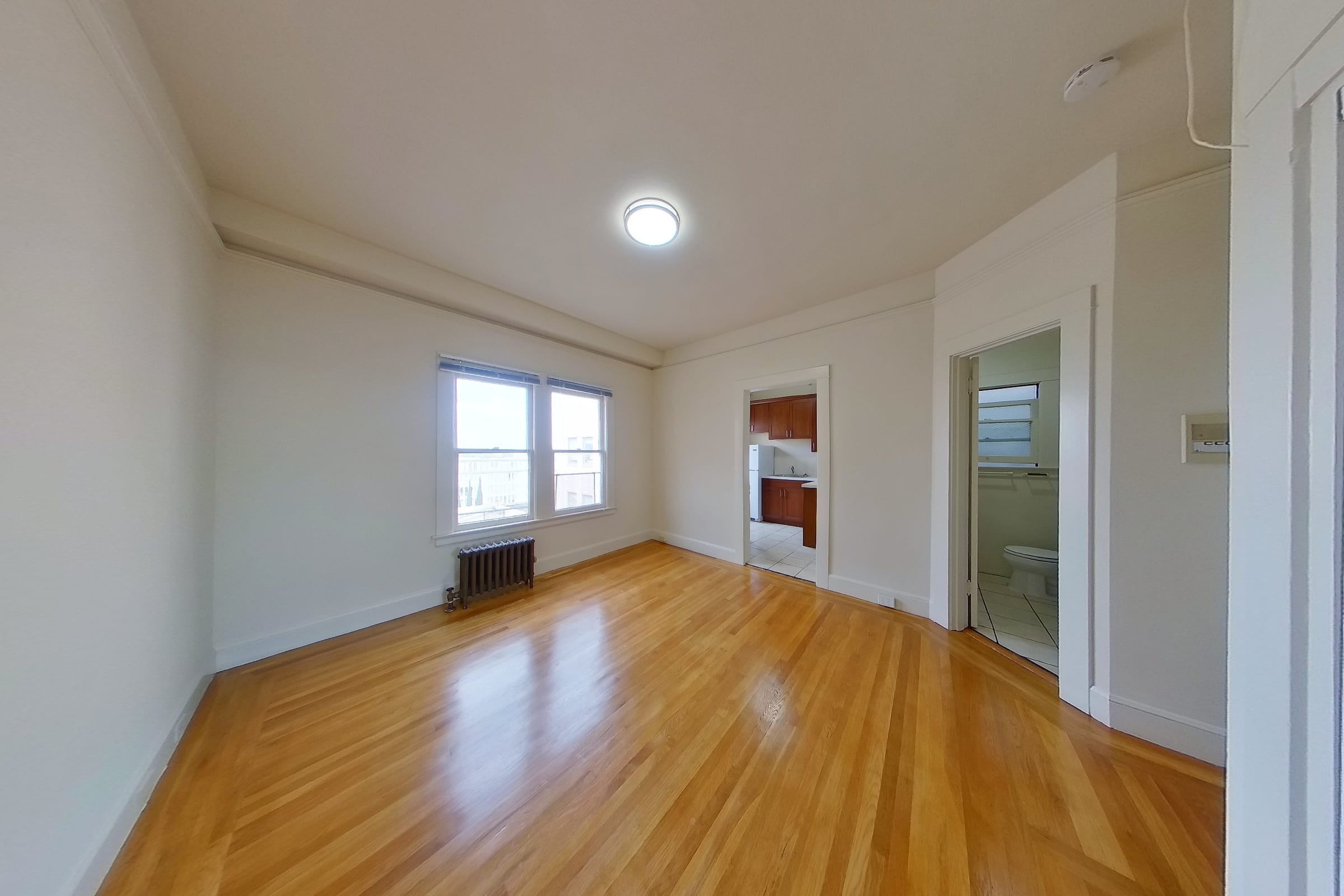 2322 Shattuck Ave #411 — photo 4