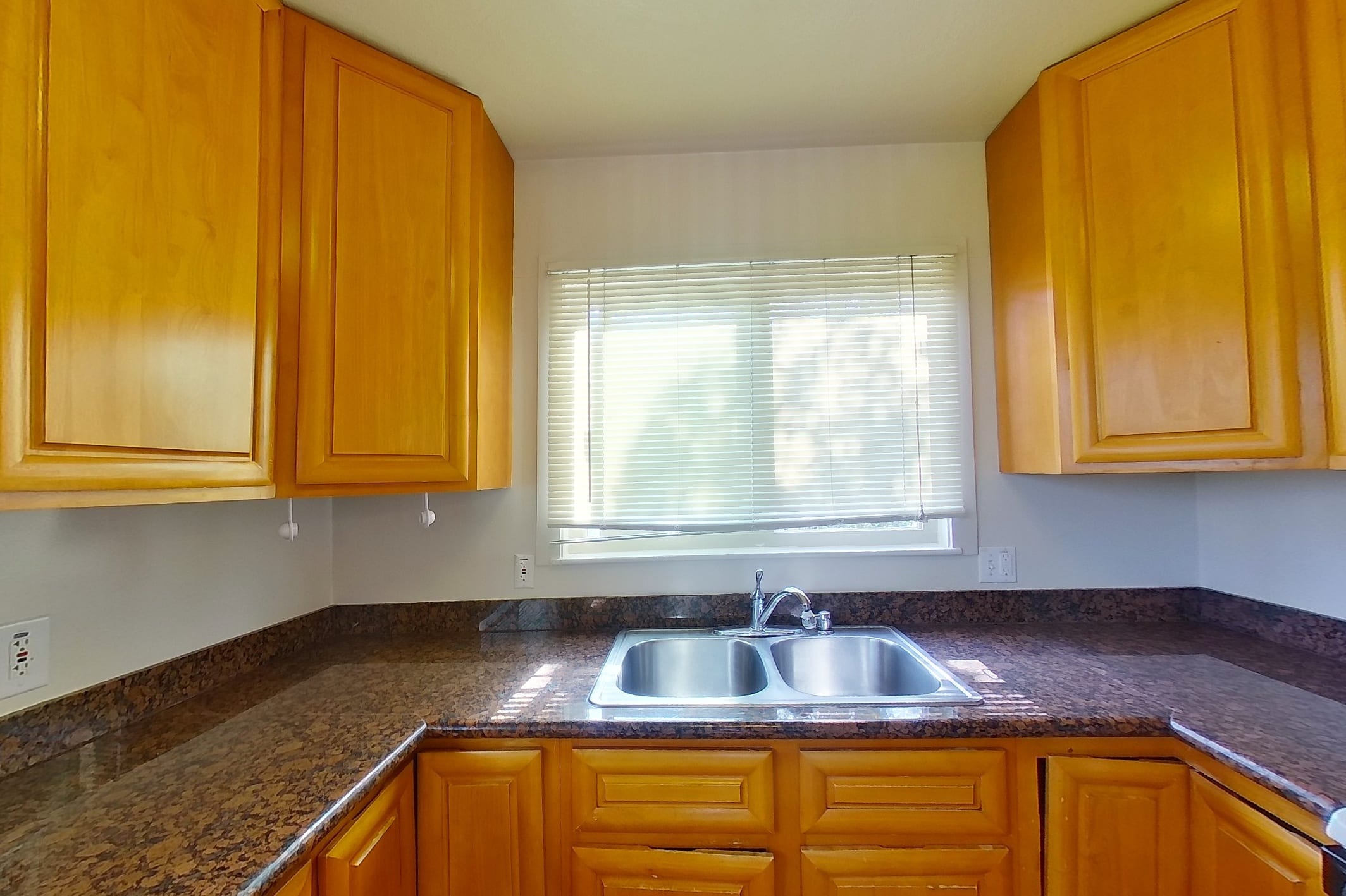2732 Benvenue Ave #5 — photo 4