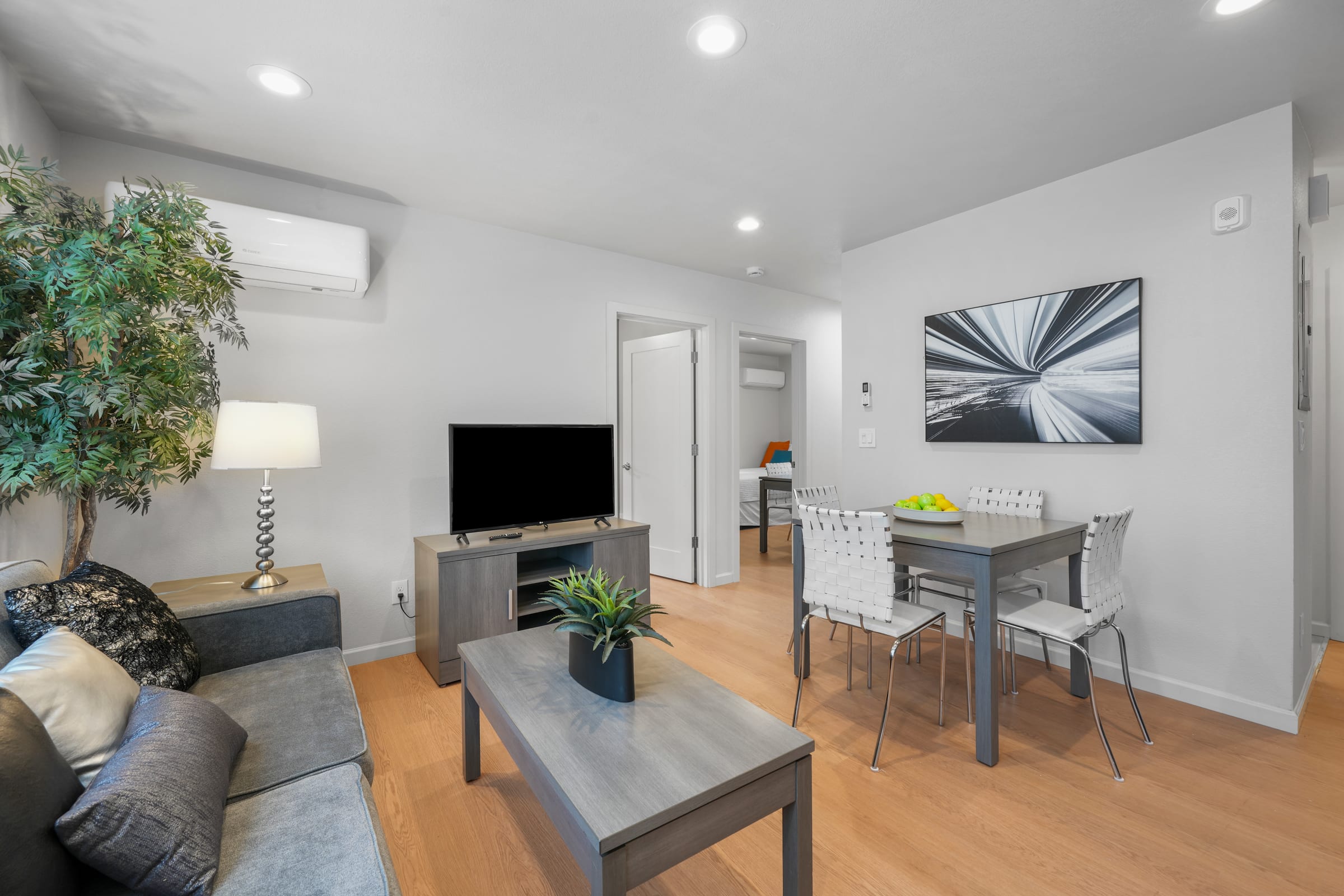 2021 Channing Way #A — photo 5