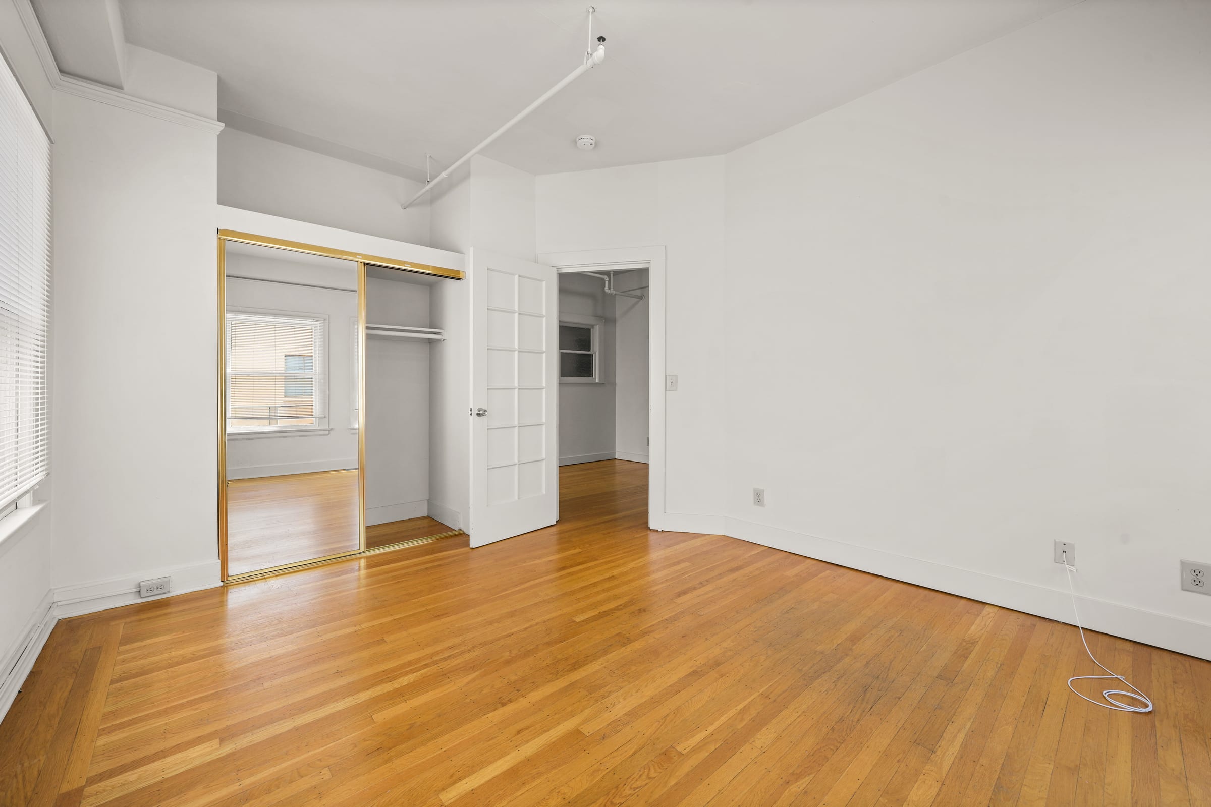 2322 Shattuck Ave #215 — photo 10