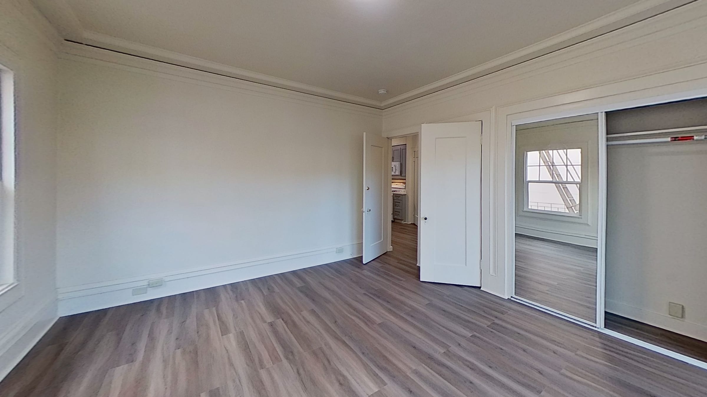 2126 Bancroft Way #4 — photo 22