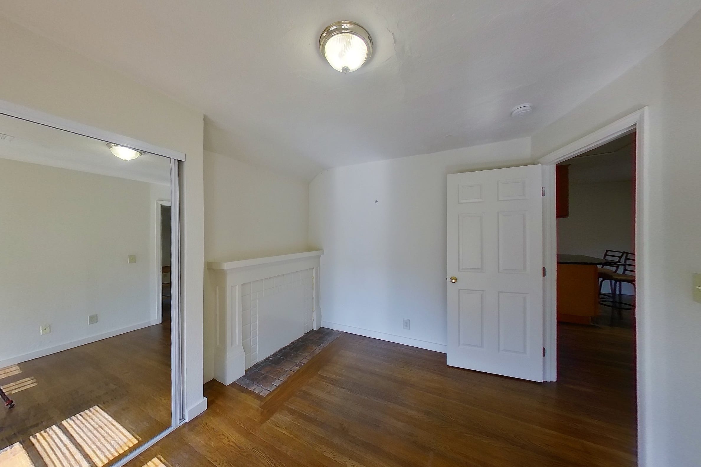 2545 Benvenue Ave #3 — photo 6