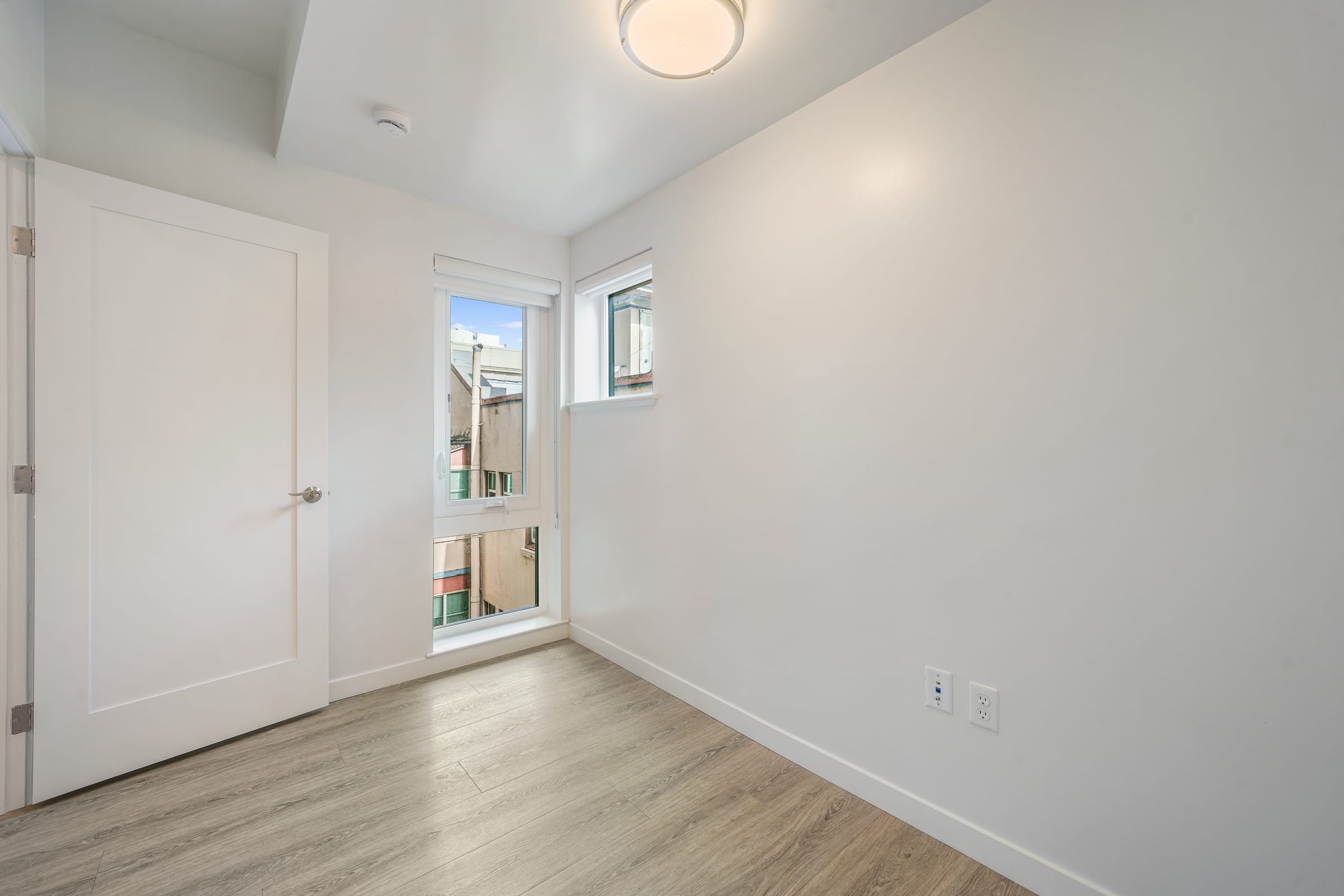2124 Bancroft Way #402 — photo 8