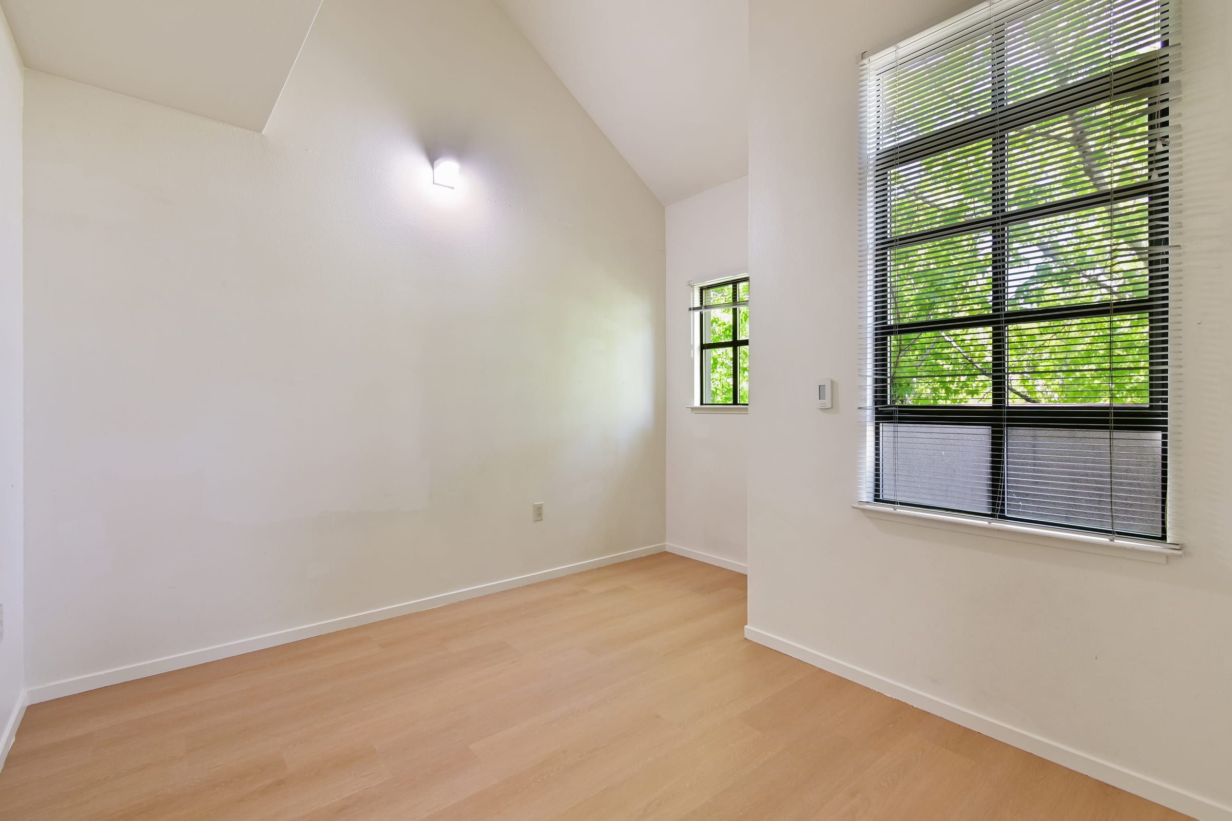 2616 Telegraph Ave #406 — photo 18