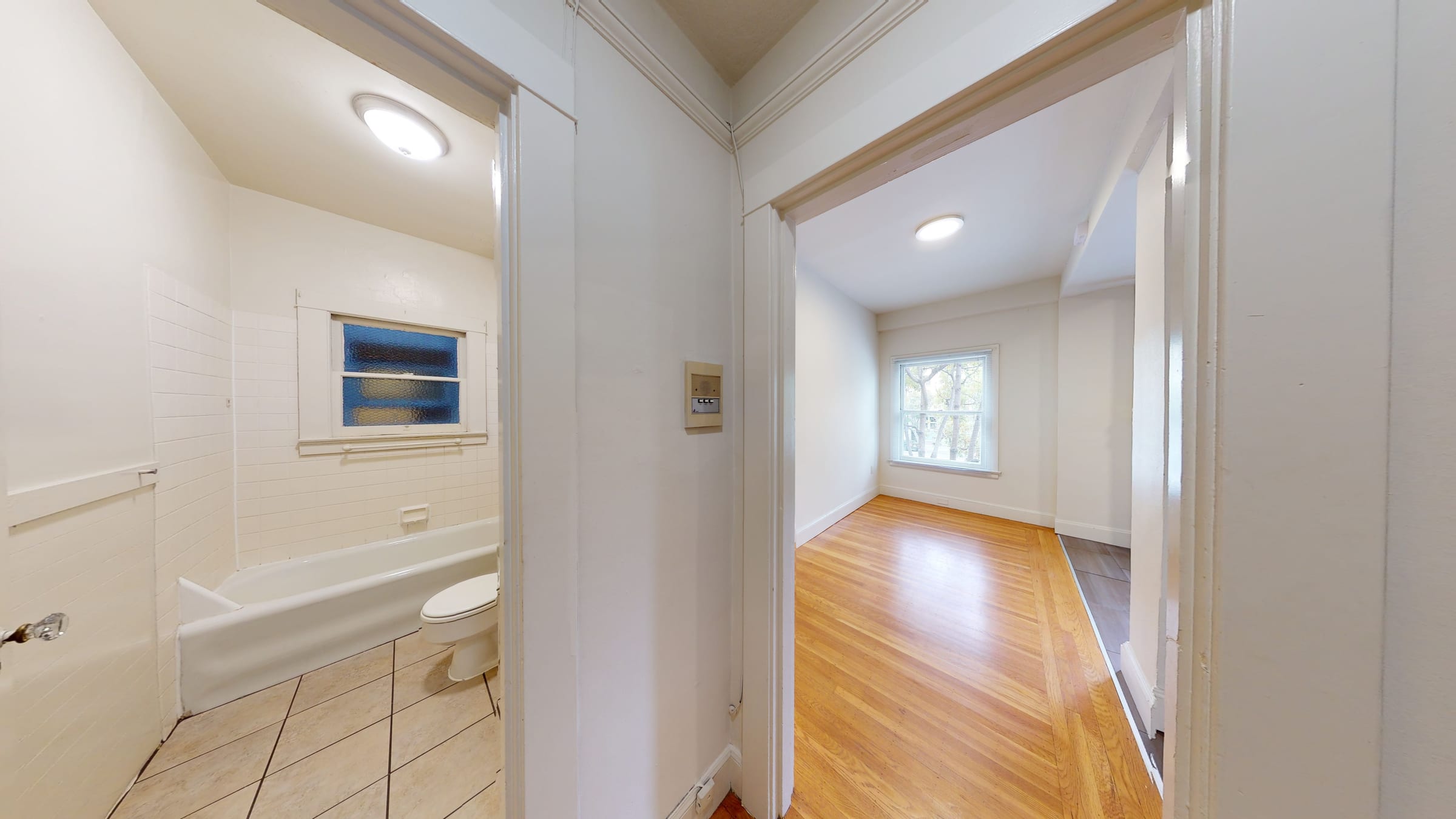 2322 Shattuck Ave #202 — photo 9