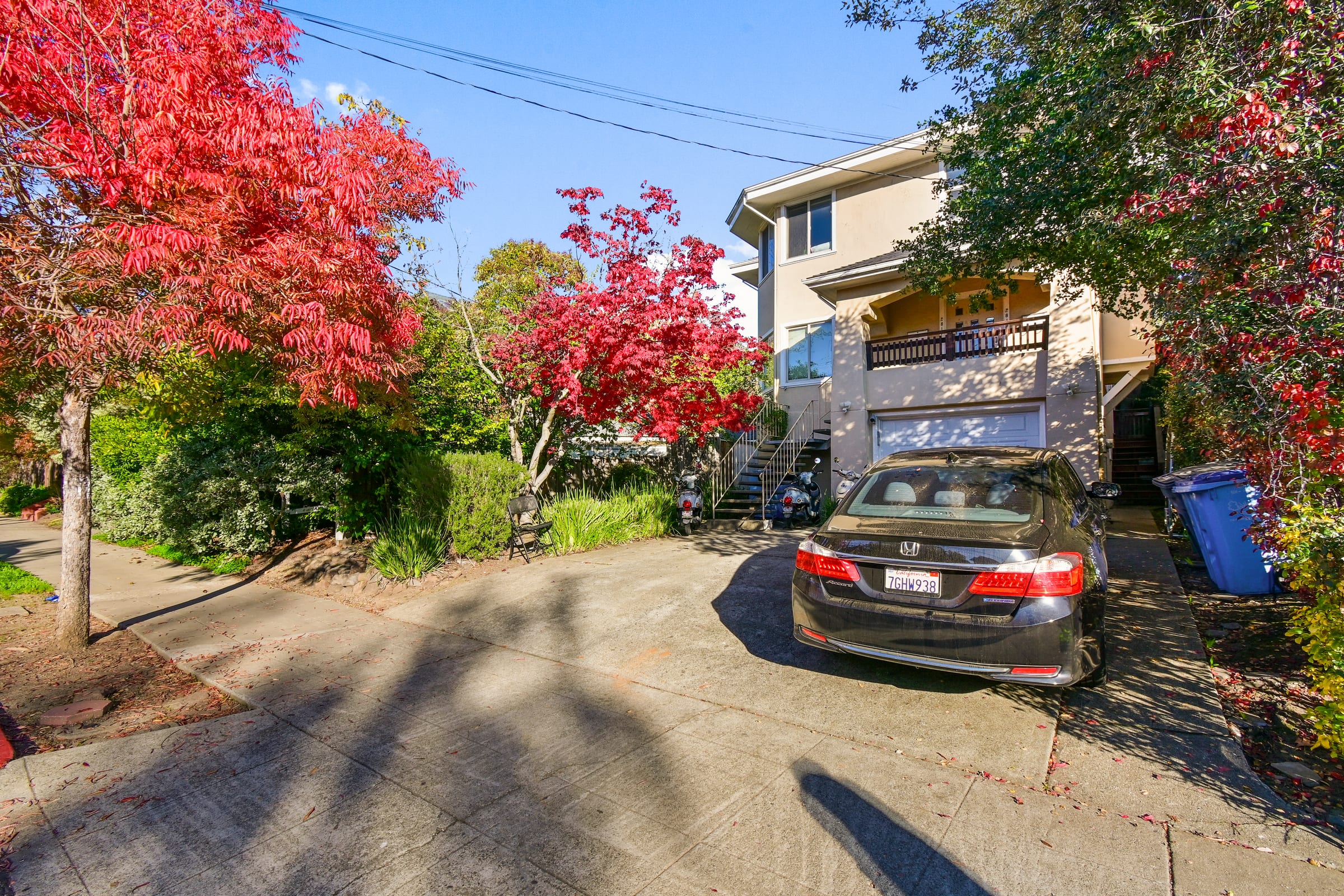 2817-2819 Hillegass Ave — photo 3