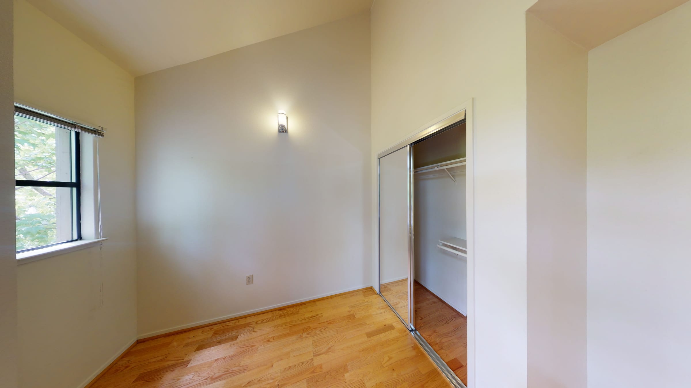 2616 Telegraph Ave #402 — photo 3