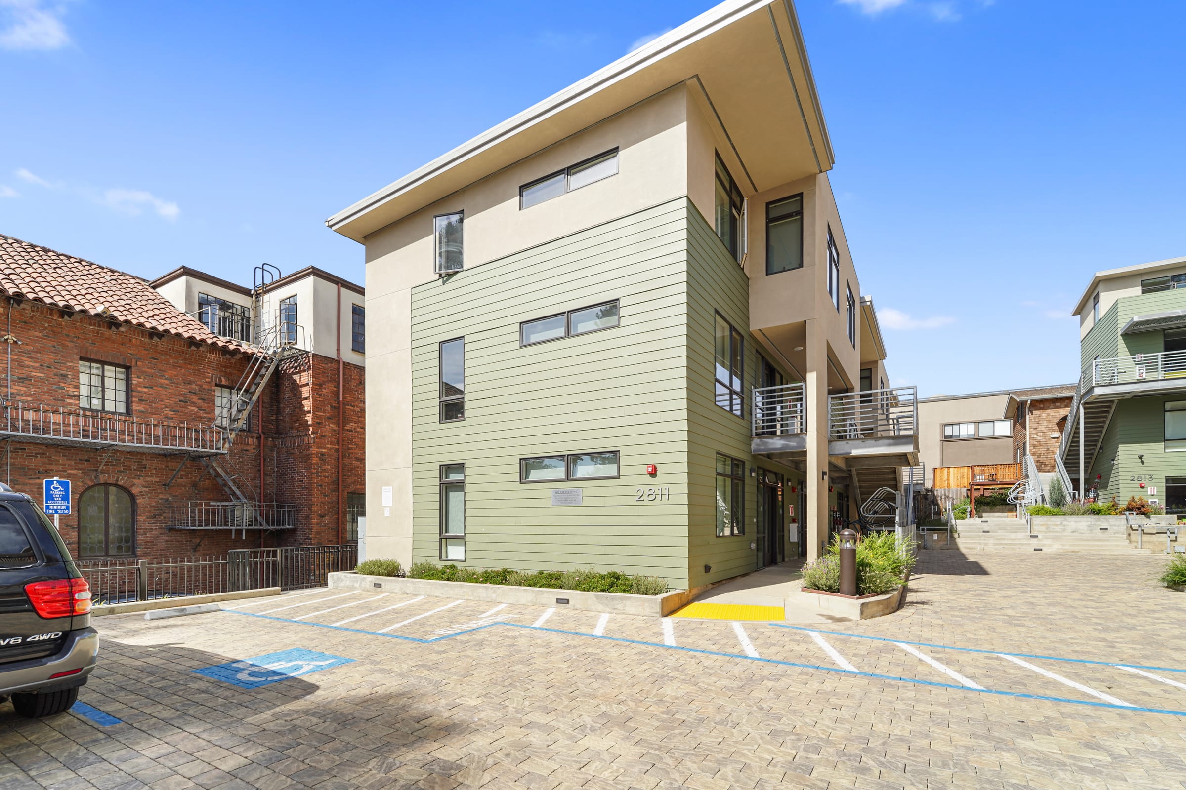 2811 Channing Way — photo 4