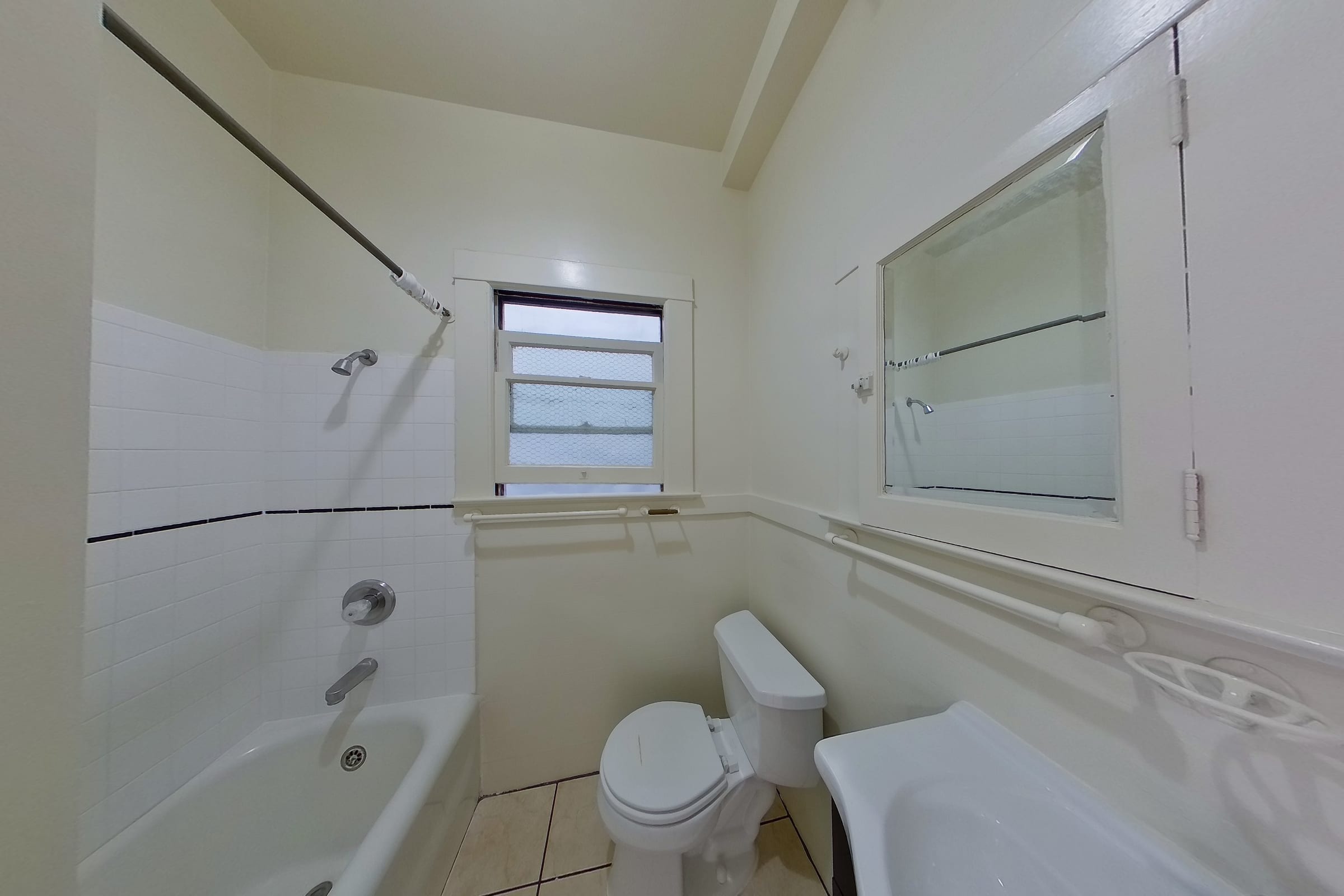2322 Shattuck Ave #411 — photo 3