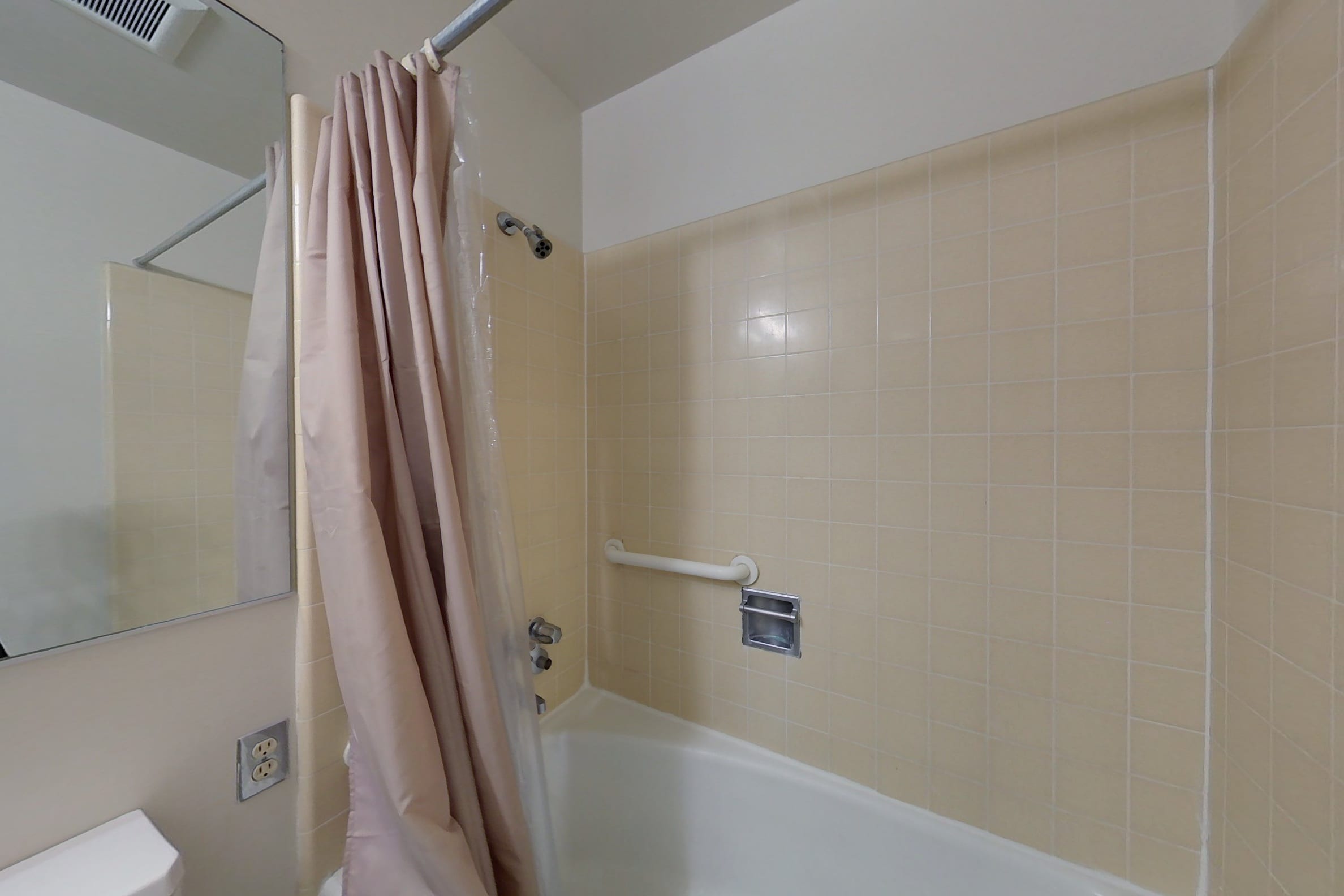 2610 Regent St. #202 — photo 6