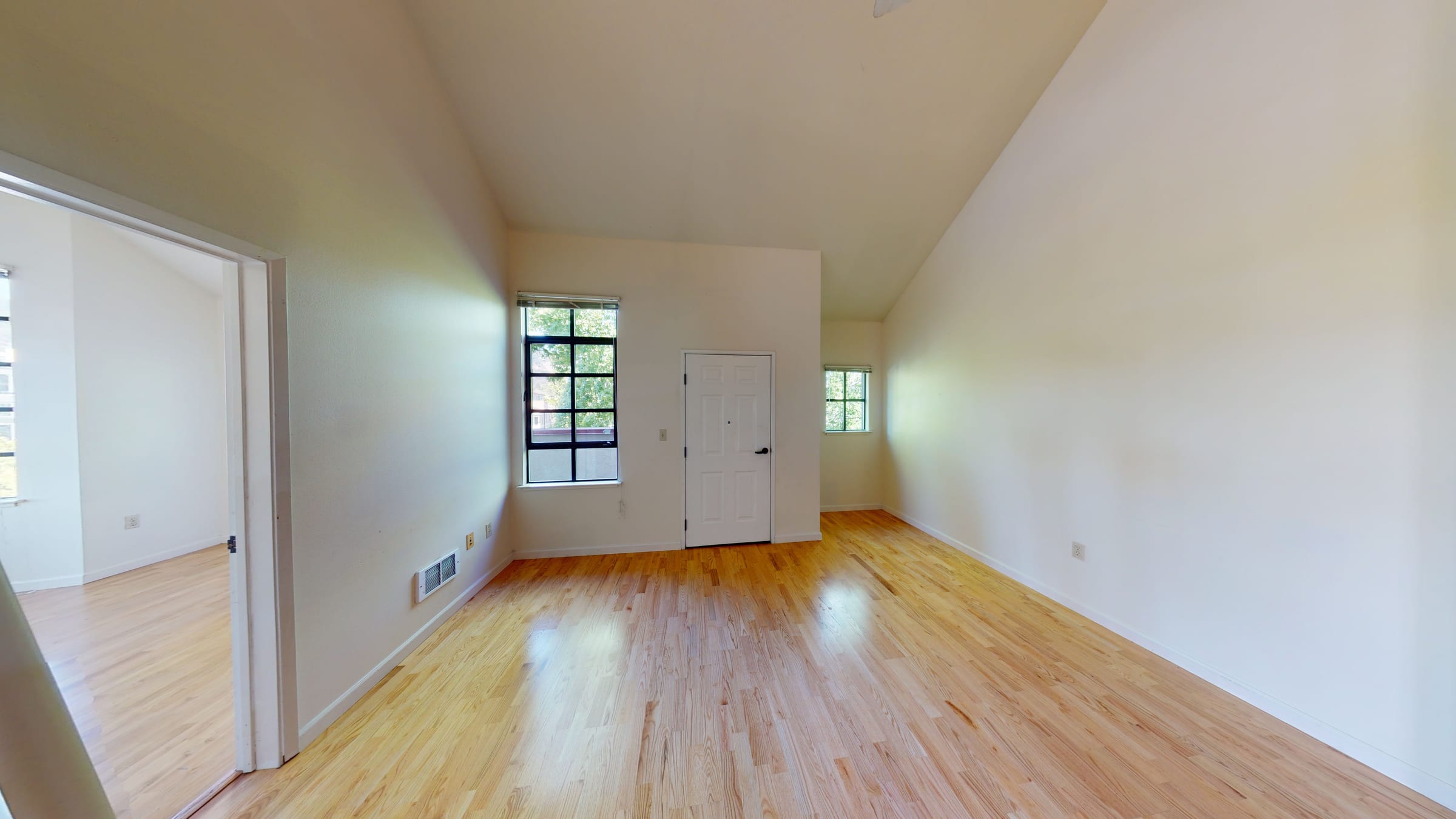 2616 Telegraph Ave #401 — photo 5