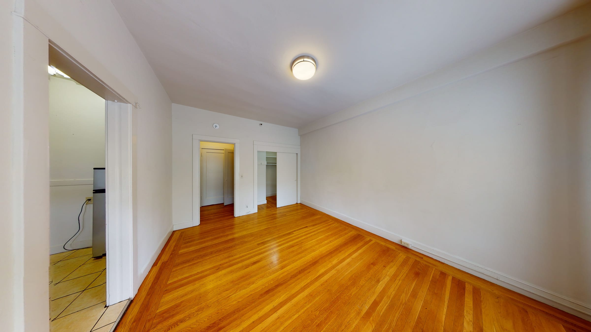 2322 Shattuck Ave #201 — photo 2