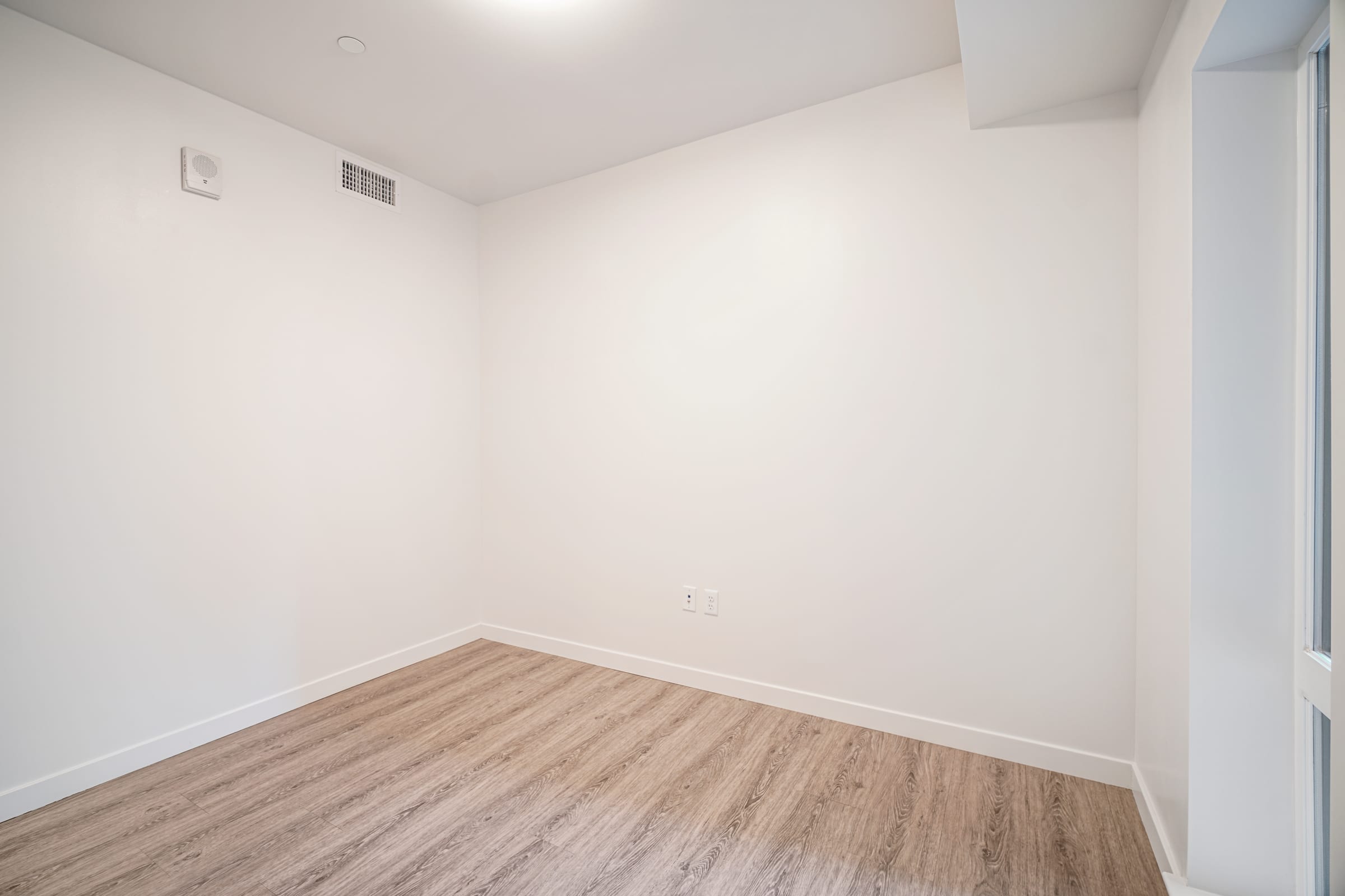 2124 Bancroft Way #201-D4 — photo 21