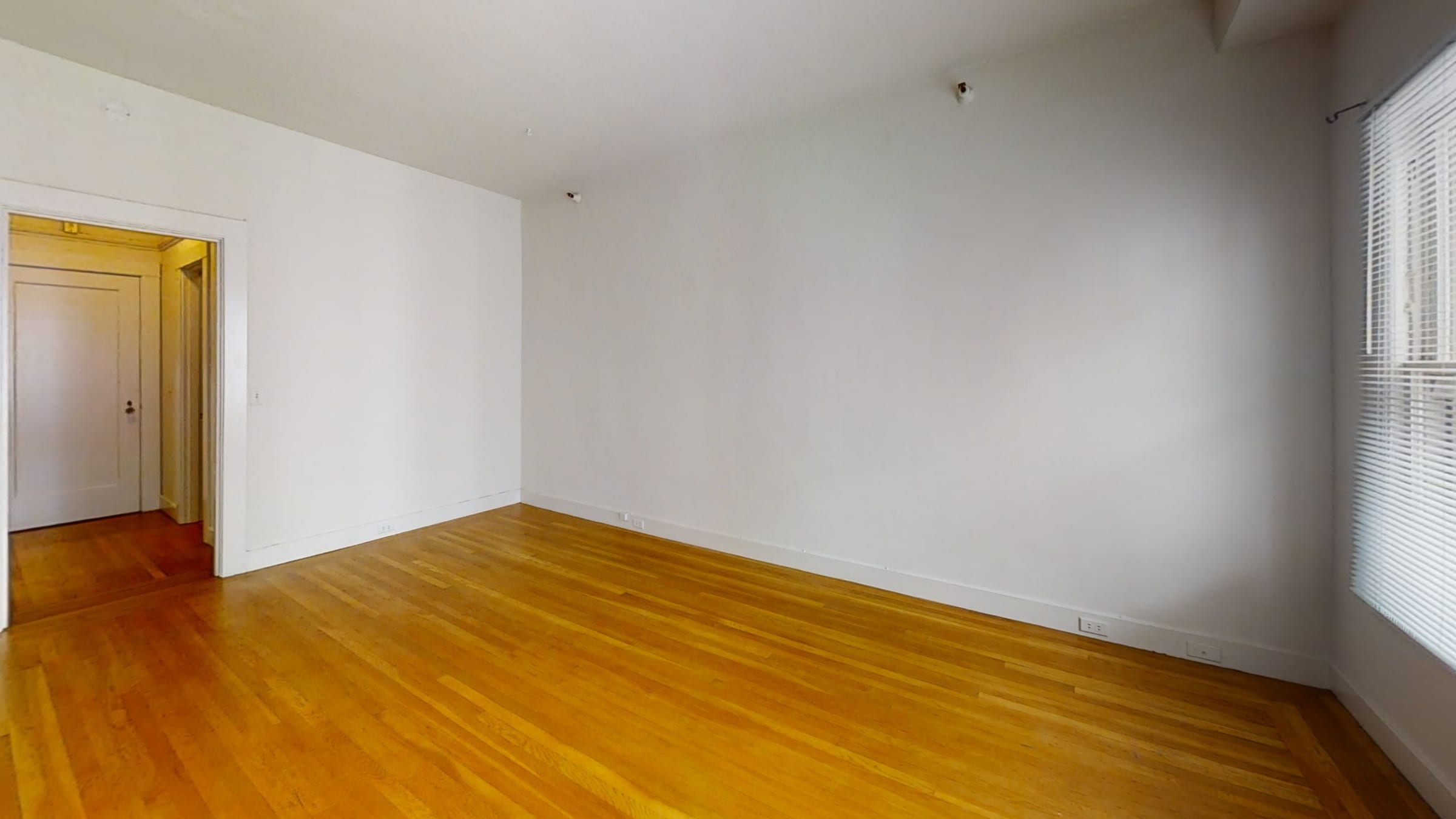 2322 Shattuck Ave #307 — photo 9