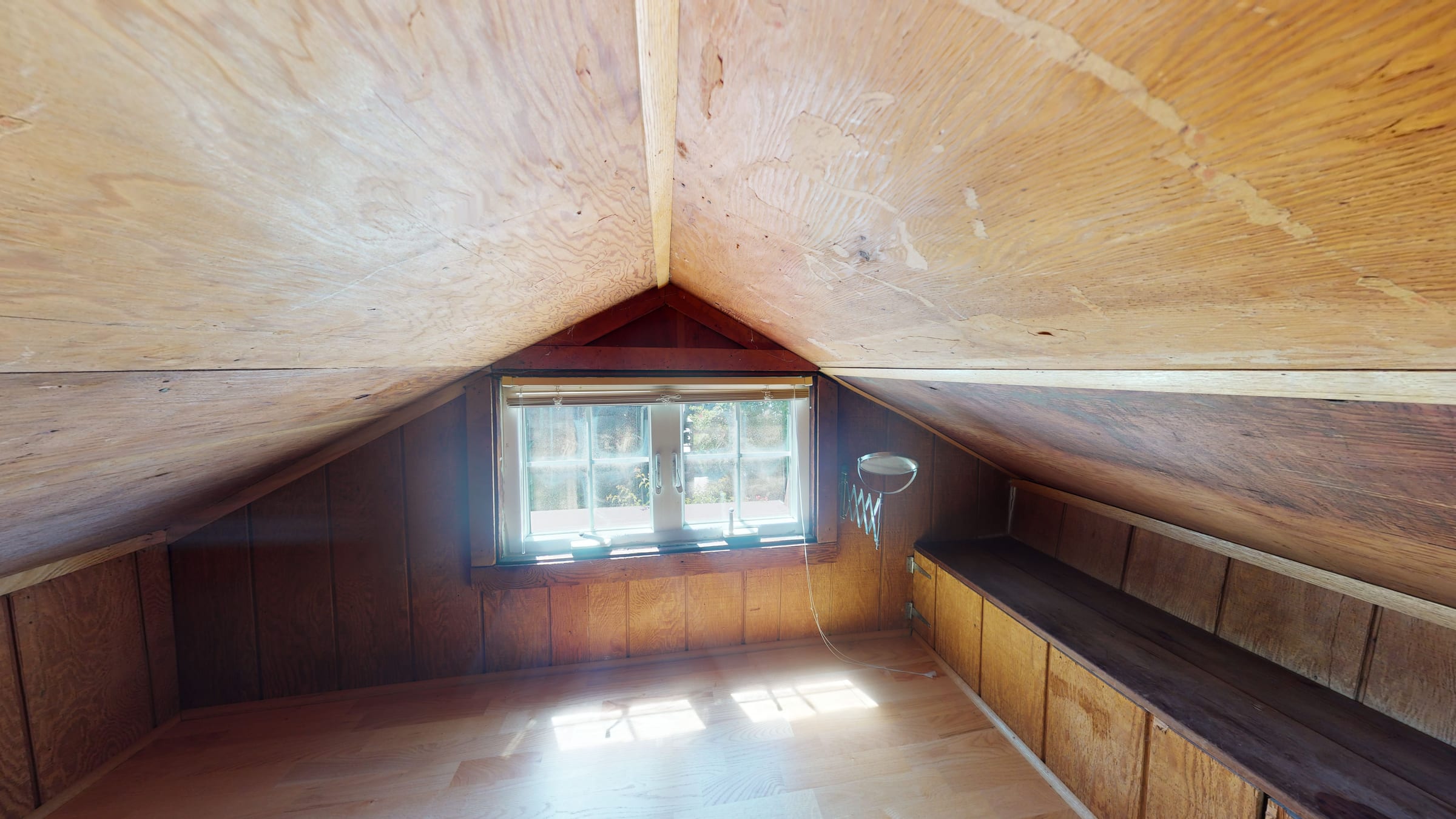 2551 Benvenue Ave #B — photo 8